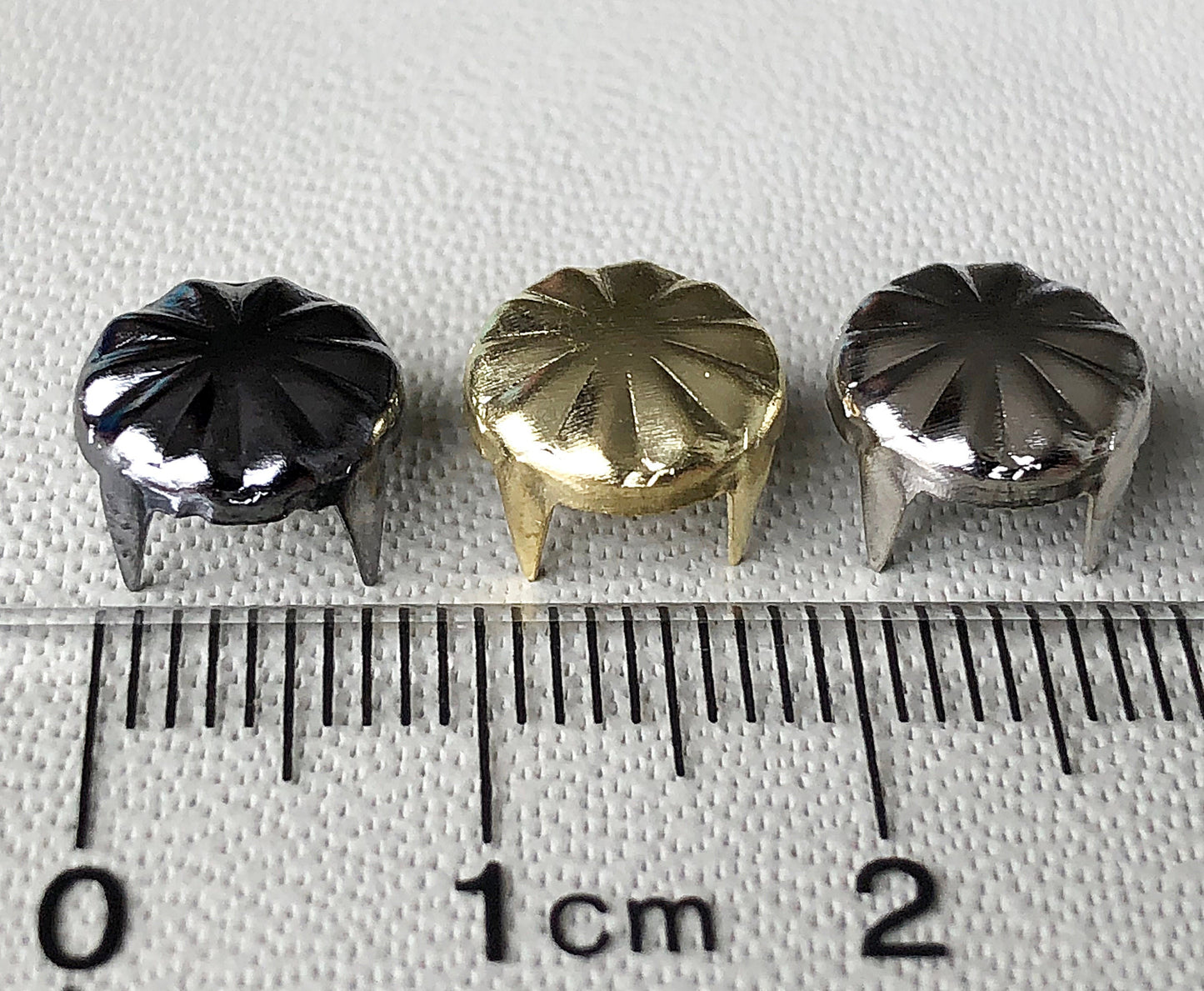 100pcs 9mm Gold Silver Gun Metal Color Prong Studs Rivets Craft Supplies Hardware Leatherworking for Fabric Leather Wood Rubber Projects -A1