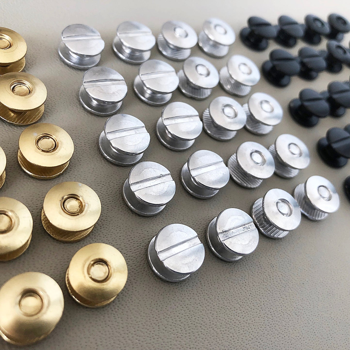20pcs Aluminum 1/8" 3mm , 1/4" 6mm Binding Chicago Screws Posts Rivets Conchos Silver Black Antique Gold Brass Plated Leather Craft Supplies