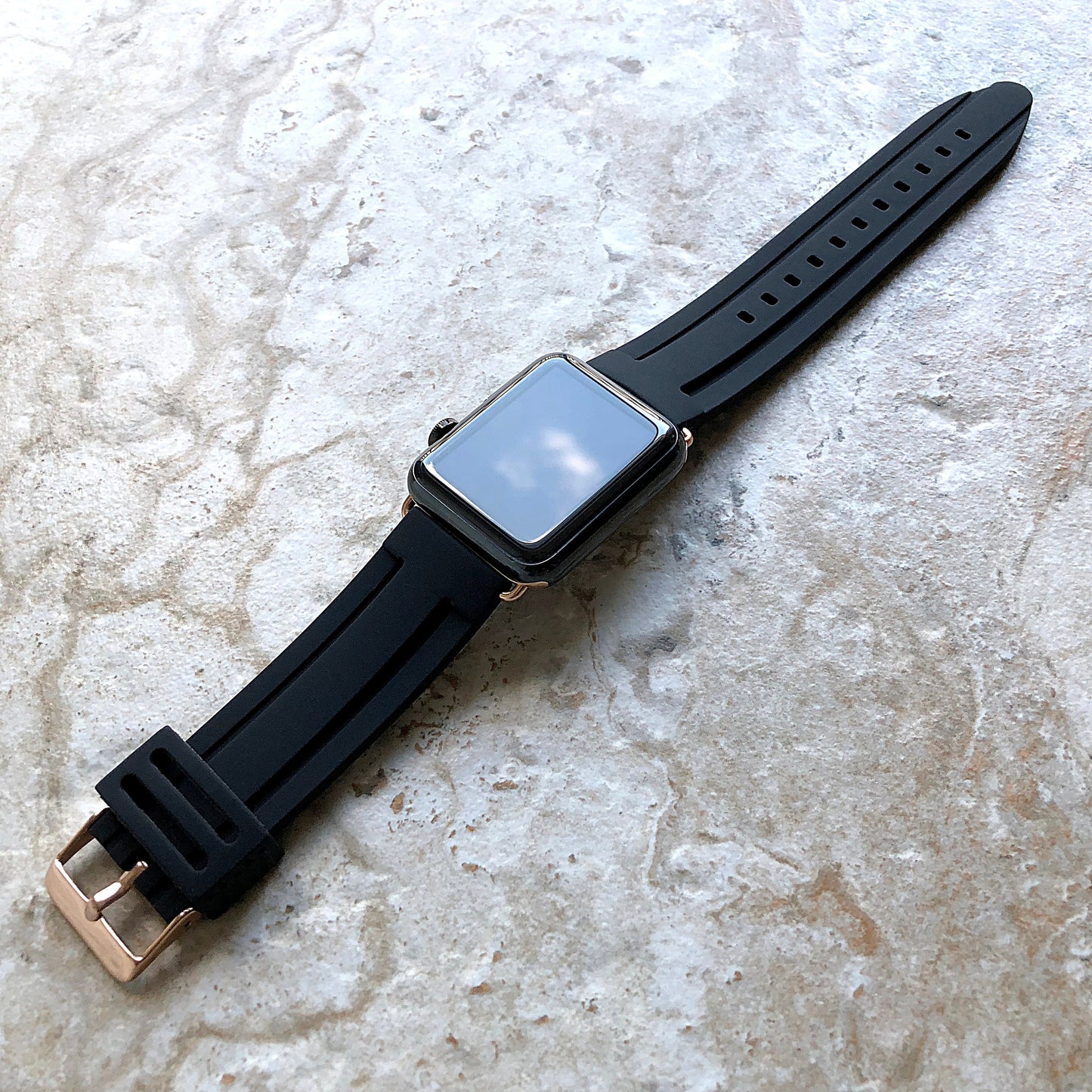 Apple New Soft Rubber Luxury Sports Band for iWatch Ultra 2 9 8 7 SE 6 5 4 3 2 38mm 40mm 41mm 42mm 44mm 45mm 49mm Modern Silicone Strap RGB
