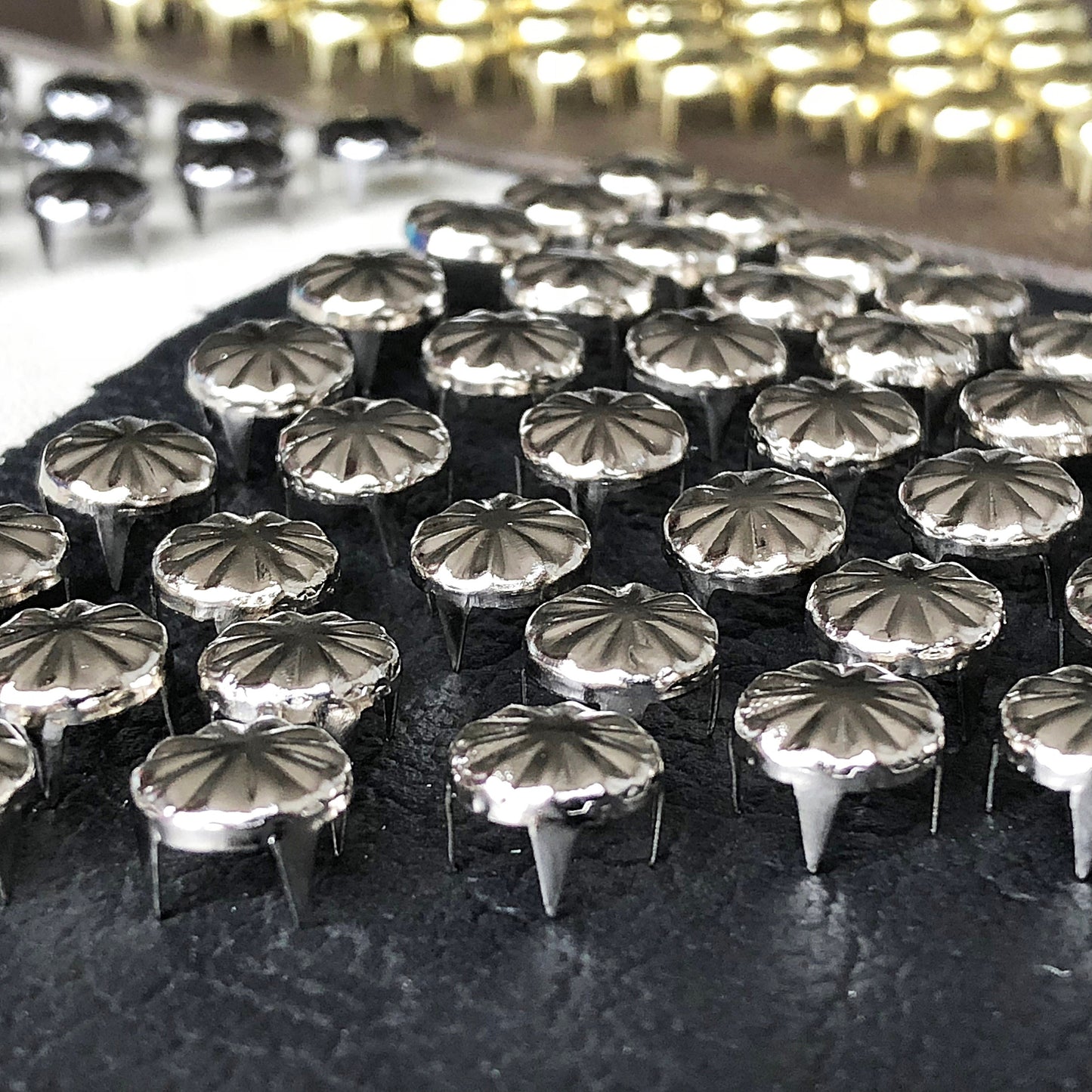 100pcs 9mm Gold Silver Gun Metal Color Prong Studs Rivets Craft Supplies Hardware Leatherworking for Fabric Leather Wood Rubber Projects -A1