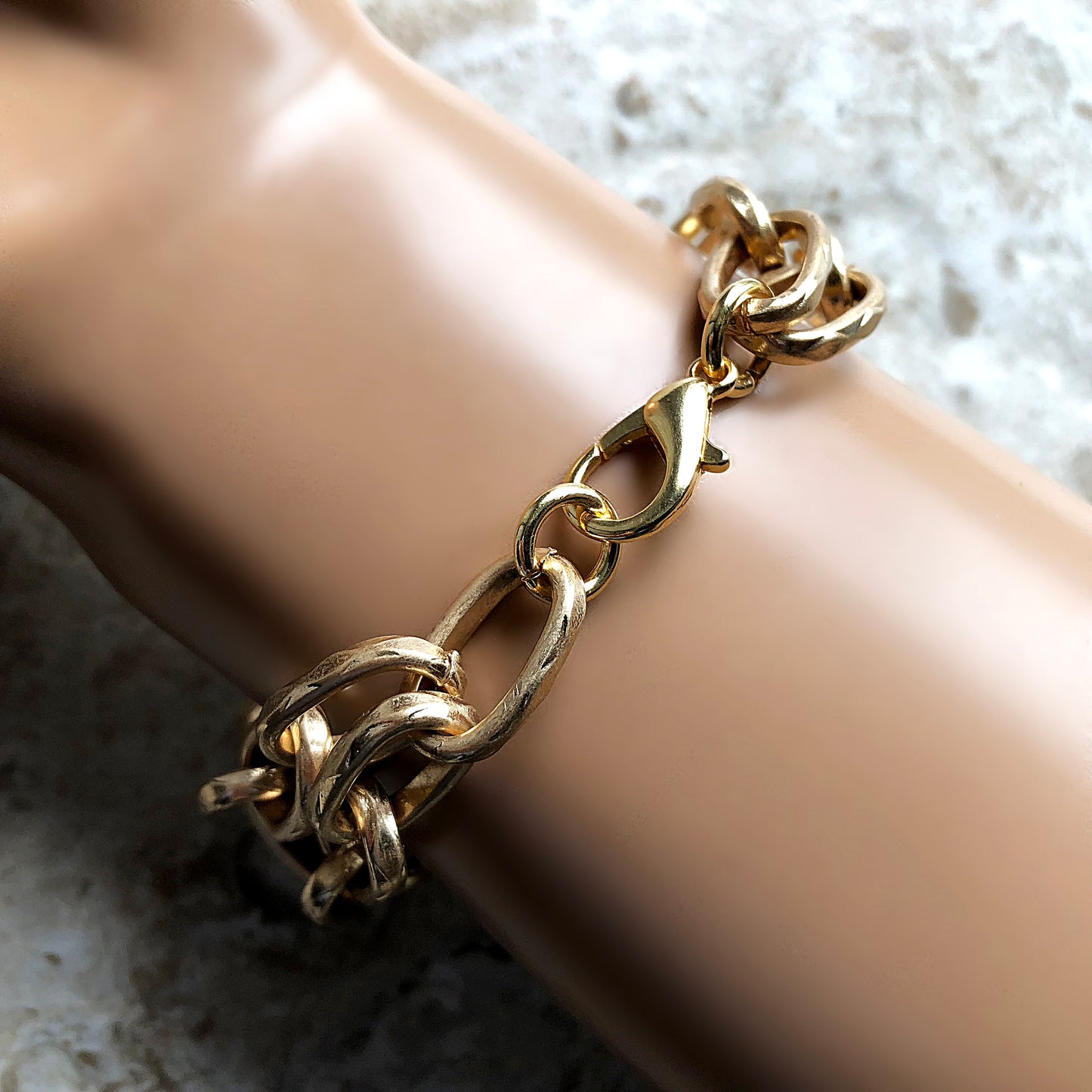 Apple Watch Ultra 2 and 9 8 Series Gold Color Bracelet Band for 41mm 45mm 49mm Case iWatch Oval Links Handmade Fashion Jewelry Strap