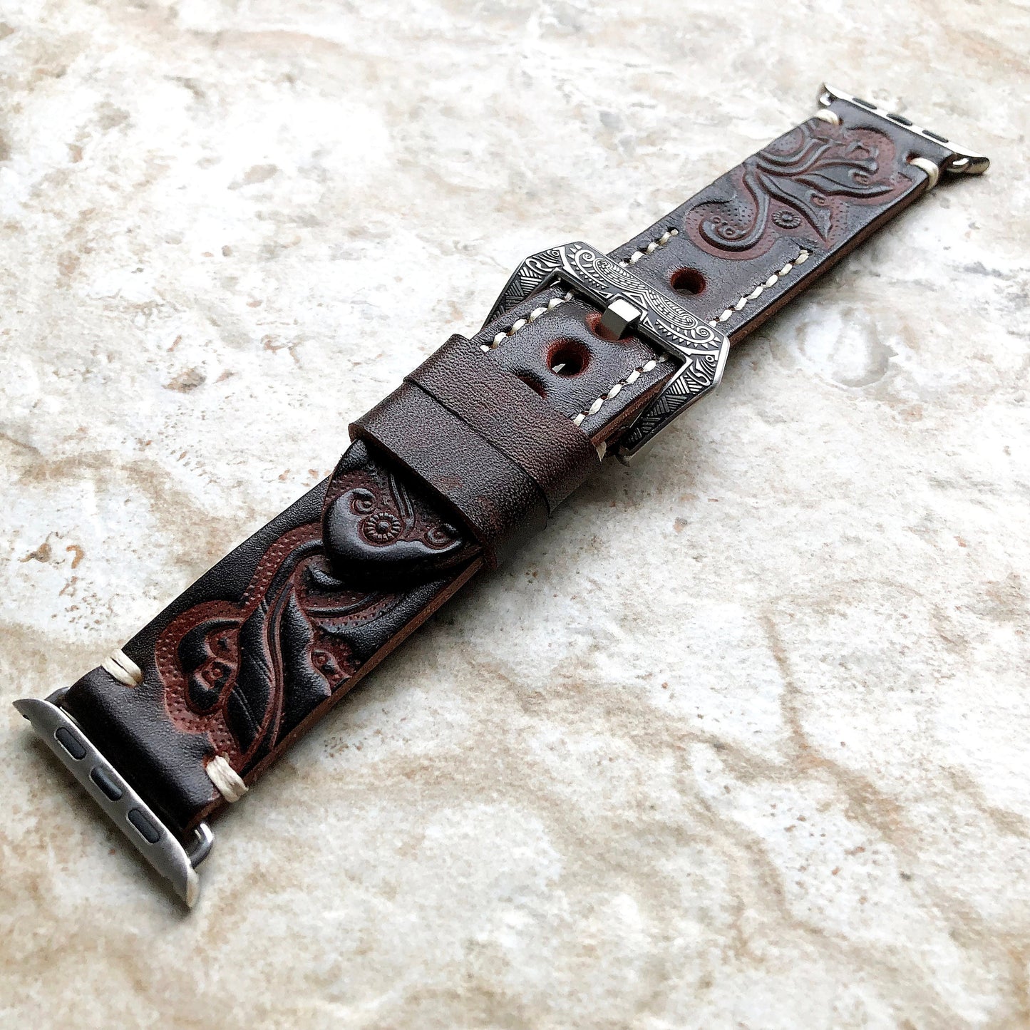 Apple Watch Dark Brown Tooled Embossed Handmade Leather Band Strap for Watch Ultra 2 9 8 7 SE 6 5 4 3 2 1 38mm 40mm 41mm 42mm 44mm 45mm 49mm