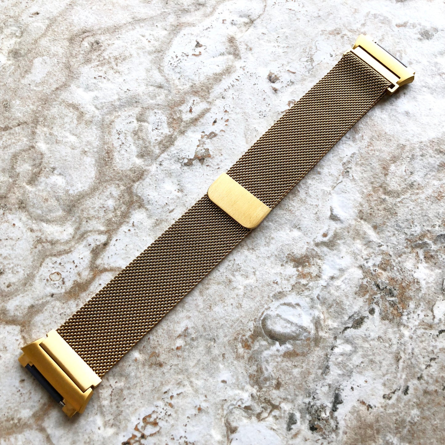 Fitbit Ionic Modern Gold Color Stainless Steel Adjustable Milanese Loop Mesh Band Strap for Watch Band Strap with Quick Release Adapters