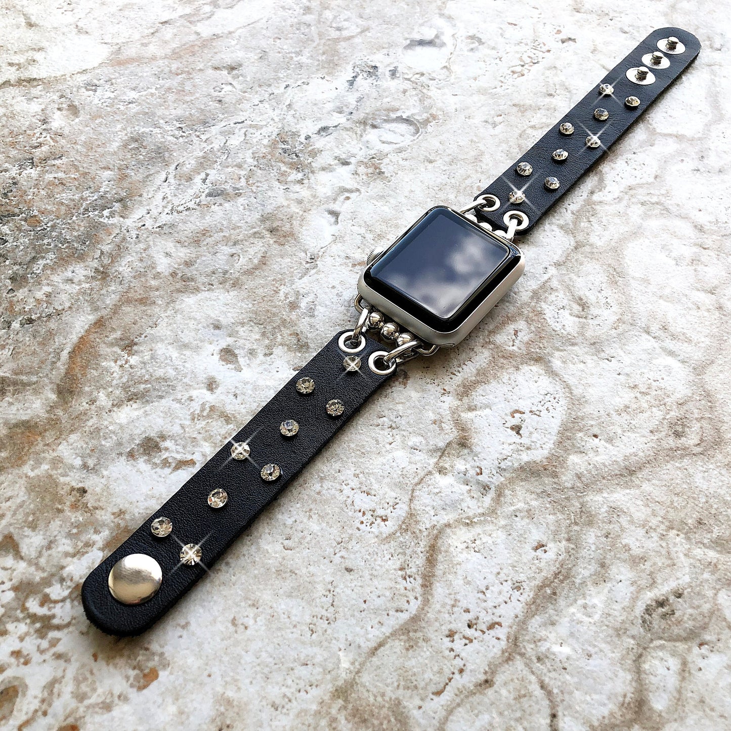 Apple Watch Ultra 2 9 8 7 SE 6 5 4 3 2 1 Black Leather Bracelet Band with Crystals for iWatch 38mm 40 41 42mm 44mm 45mm 49mm Strap BL20-CLC5