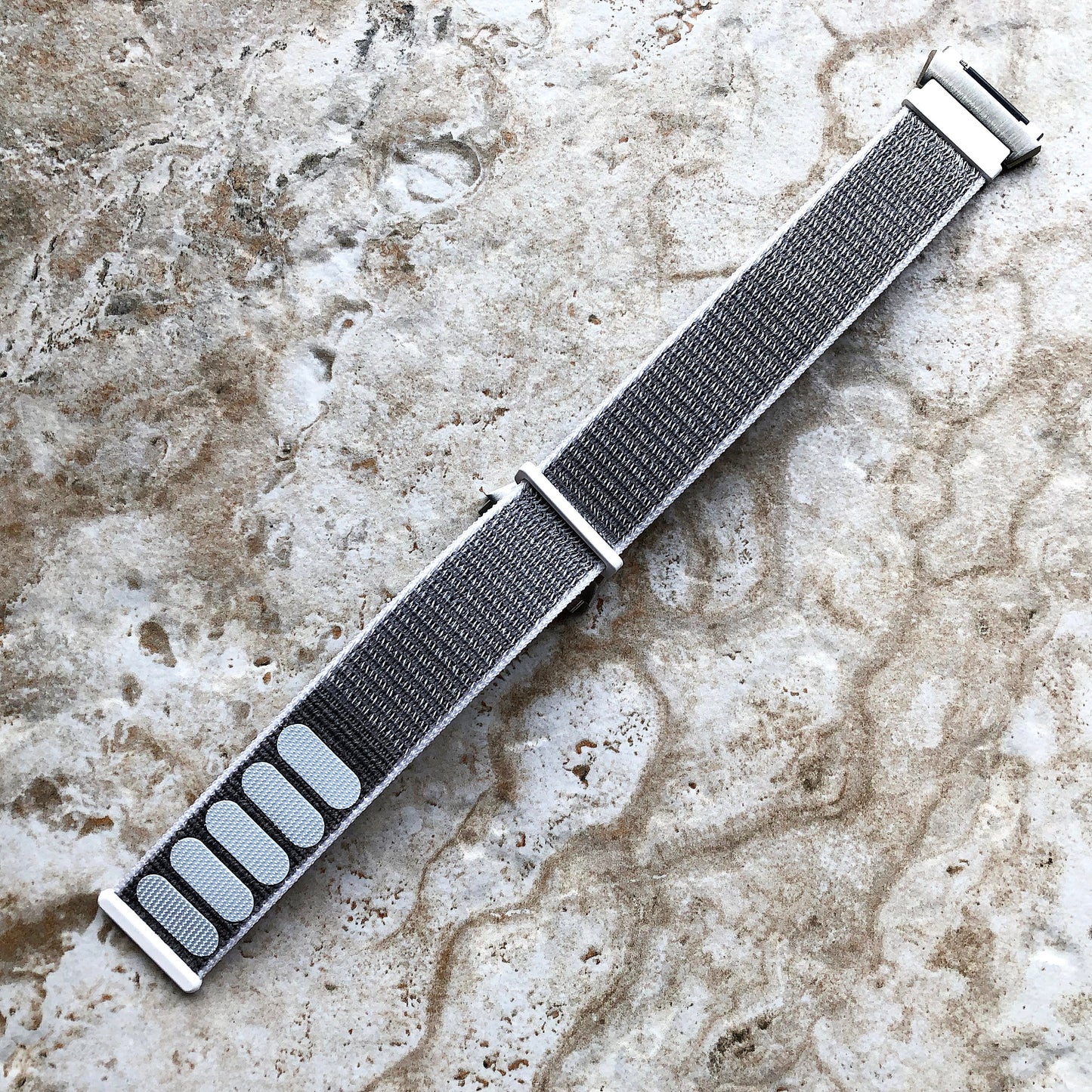 Fitbit Ionic Seashell Sports Loop n Hook Band Strap for Watch Band Strap Adjustable with Quick Release Adapters Silver Rose Gold Black
