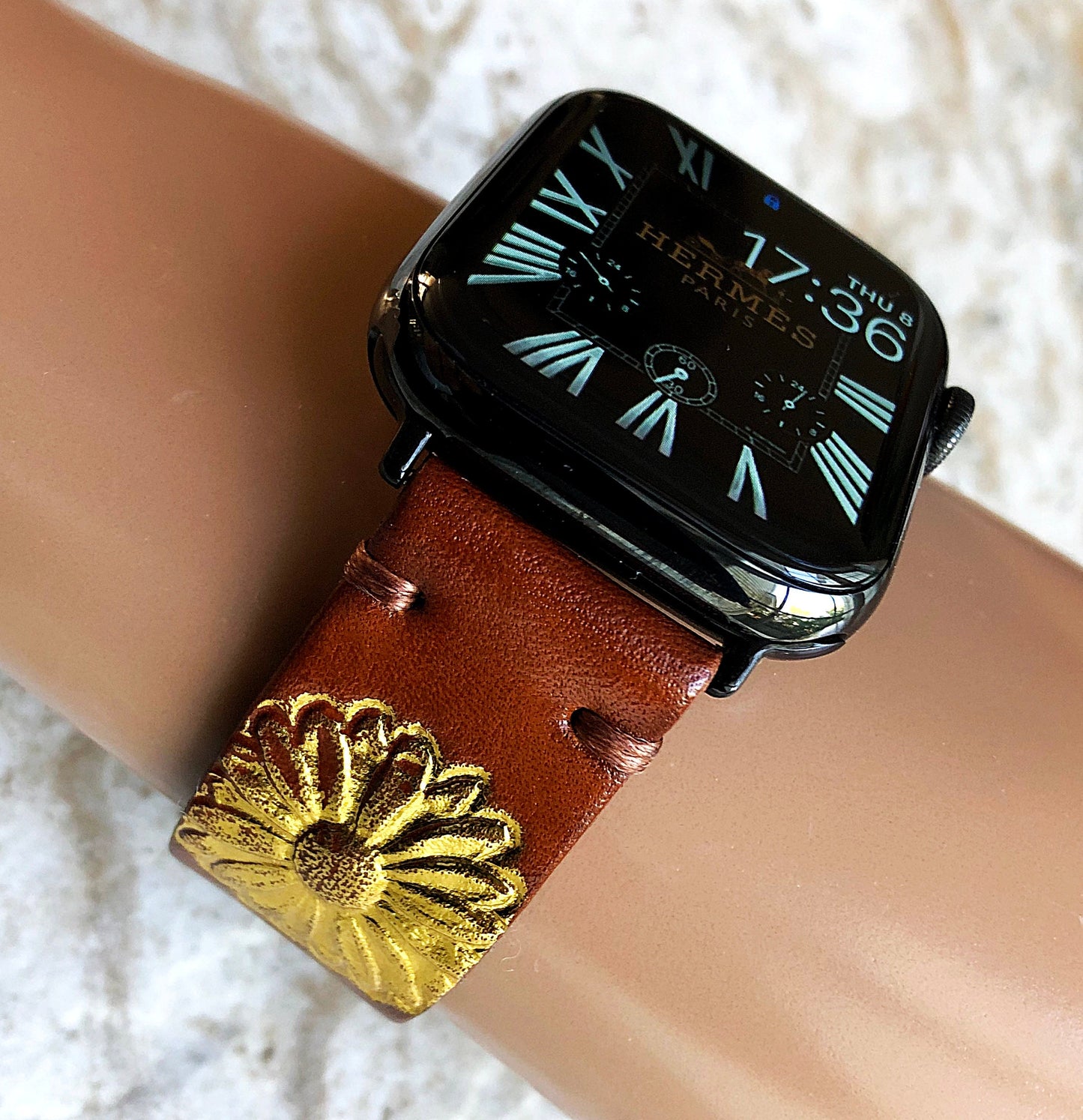 Anchor SBL Vintage Style Band 22mm 24mm 25mm Compatible with Apple Watch Fitbit Versa 2 3 4 Sense 2 Ionic Accented Embossed Leather Strap