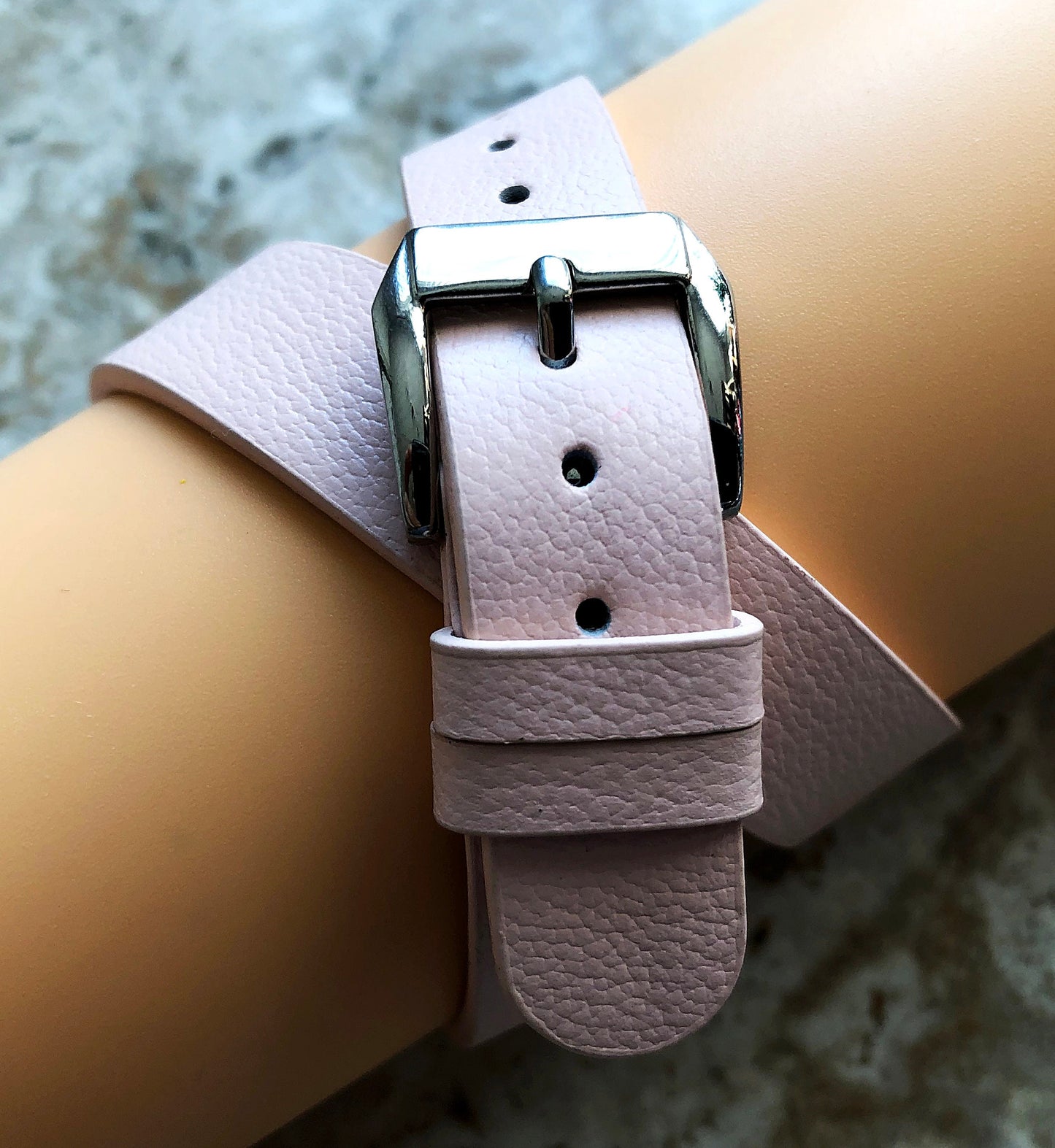 Fitbit Inspire HR and 2 Pink Soft Leather Band Strap for Fitness Tracker Wristband Twice Wrap Bracelet Quick Release Silver Black Rose Gold