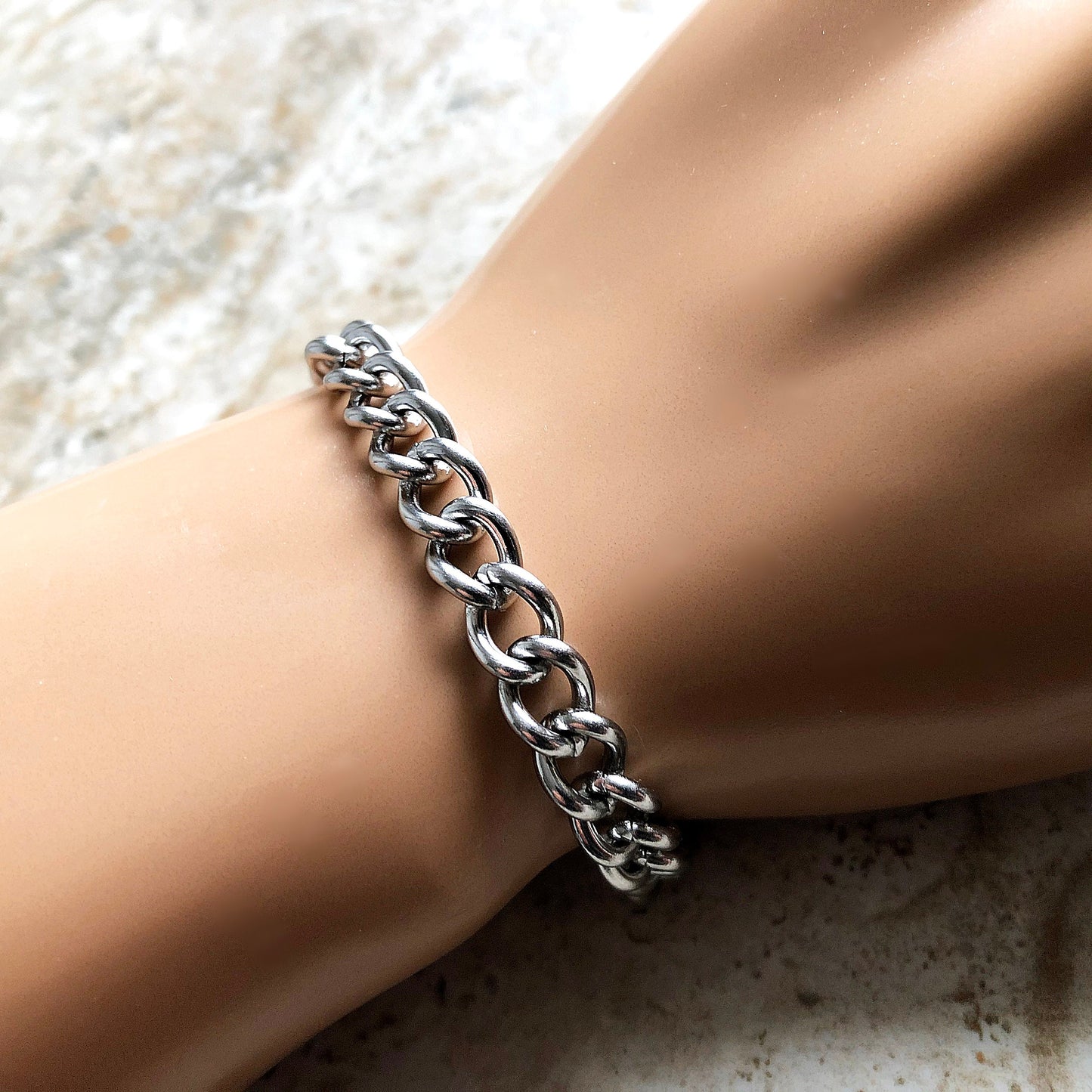 9mm x 7mm x 1.7mm Silver Shiny Color Stainless Steel Curb Chains Necklace Unisex Customisable Size Jewelry Tarnish Resistant Very Strong