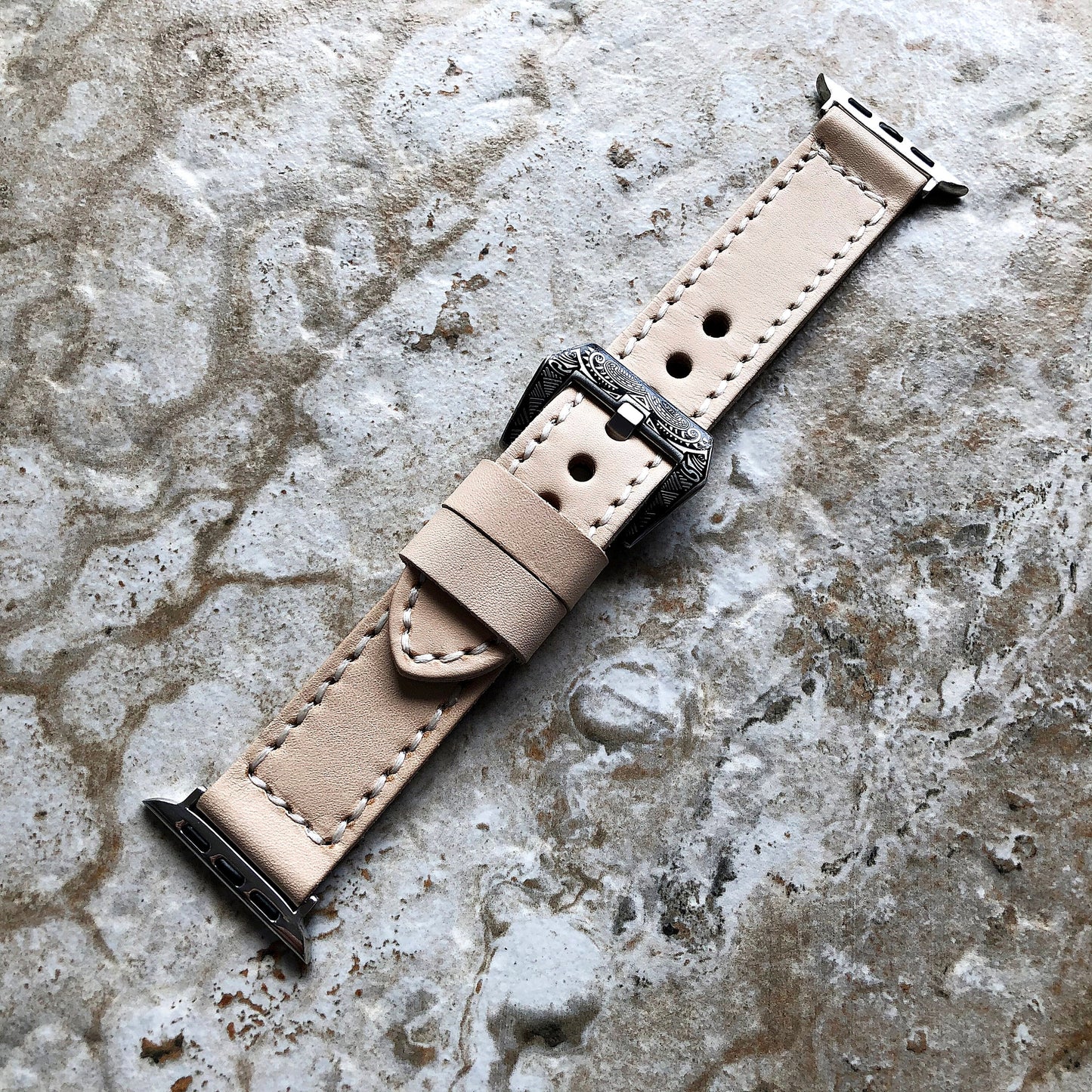Veggie Tanned Band 22mm 24mm 25mm Compatible with Apple Watch Fitbit Versa 2 3 4 Sense 2 Ionic Natural Color Stitched Leather Strap