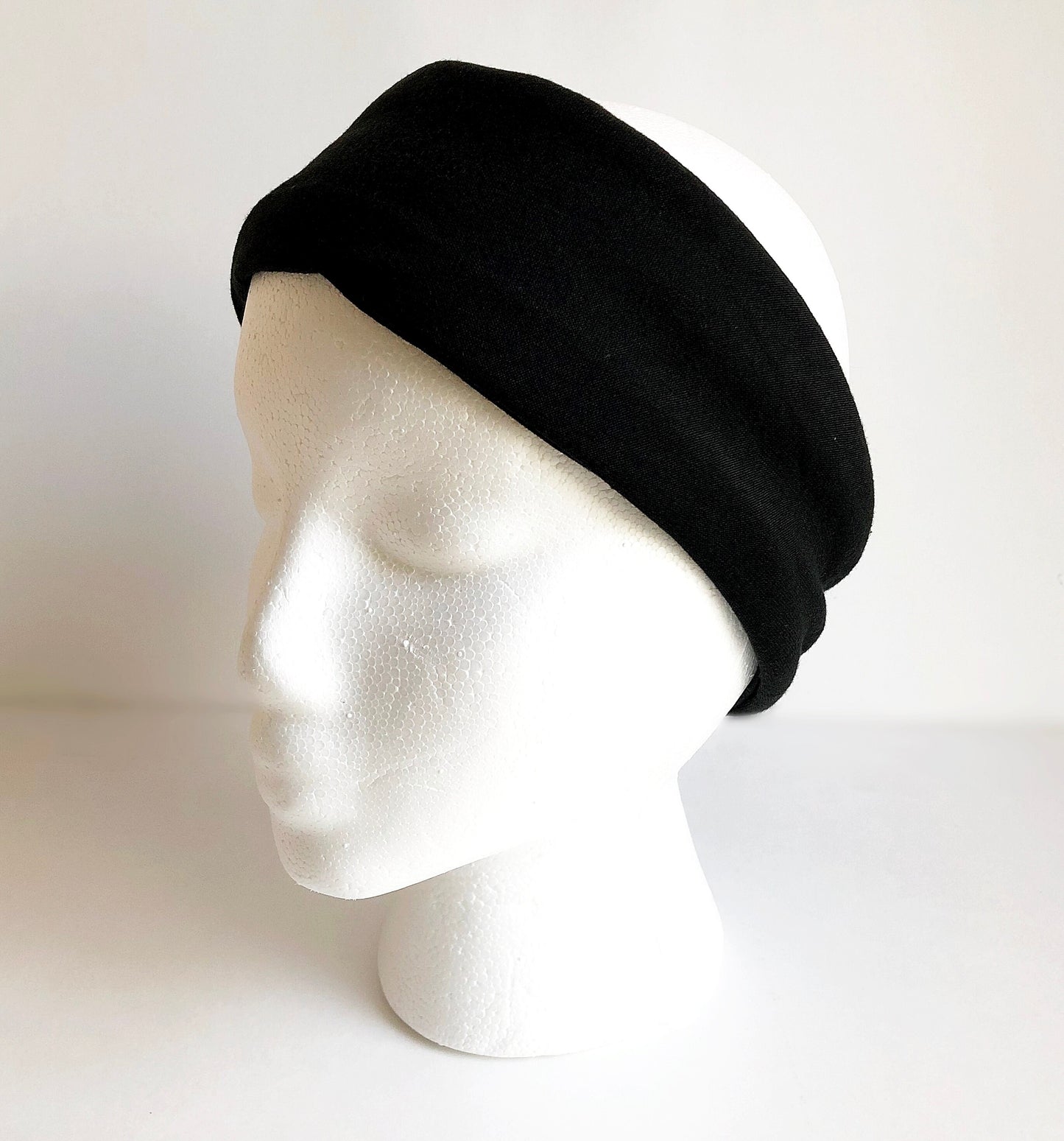 Black Color Face Mask Scarf New Multi Functional Seamless Protective Covering Elastic Neck Gaiter Bandana Breathable Balaclava Head Wear N2