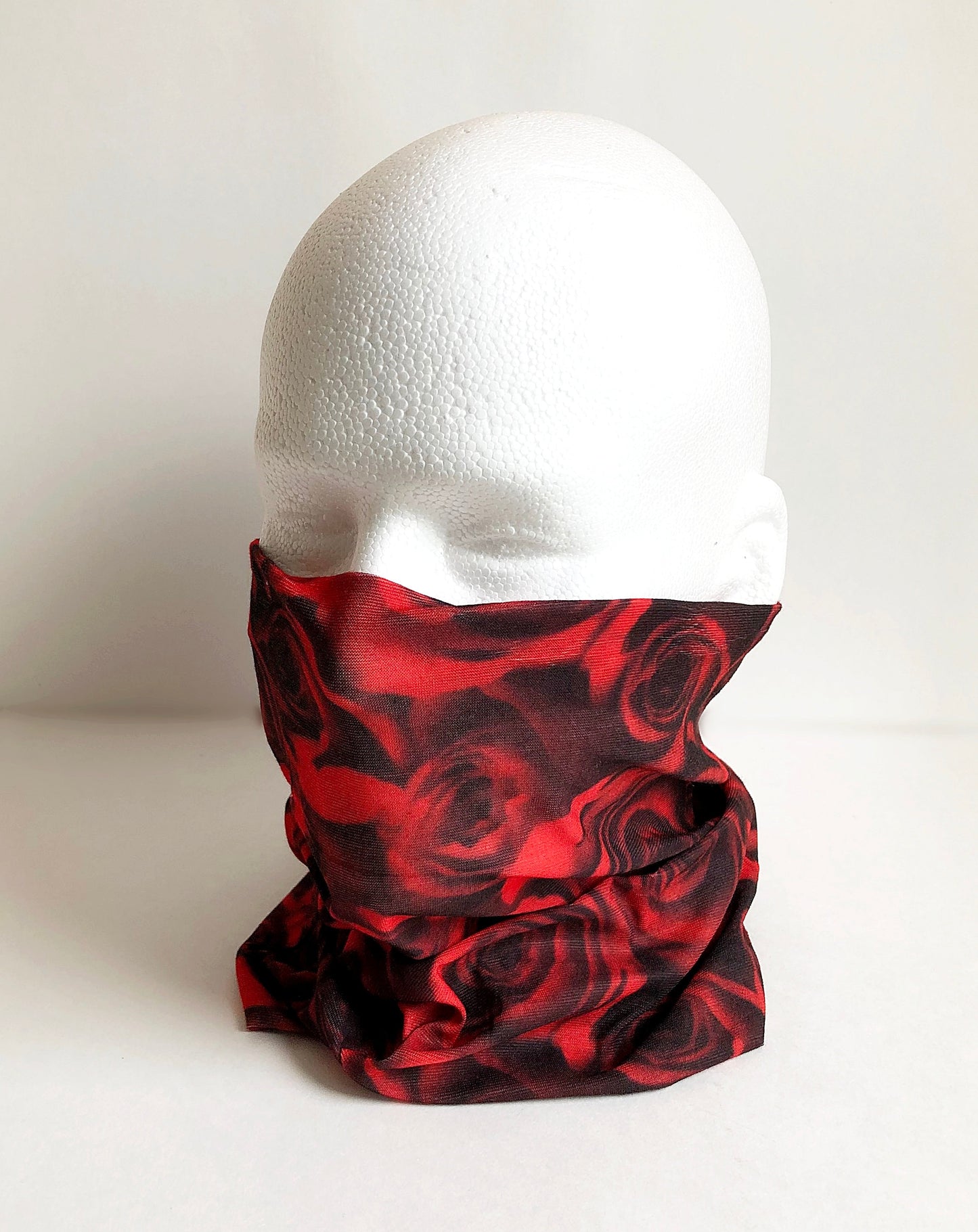 Red Roses Face Mask Scarf New Multi Functional Seamless Protective Covering Elastic Neck Gaiter Bandana Breathable Balaclava Head Wear N133