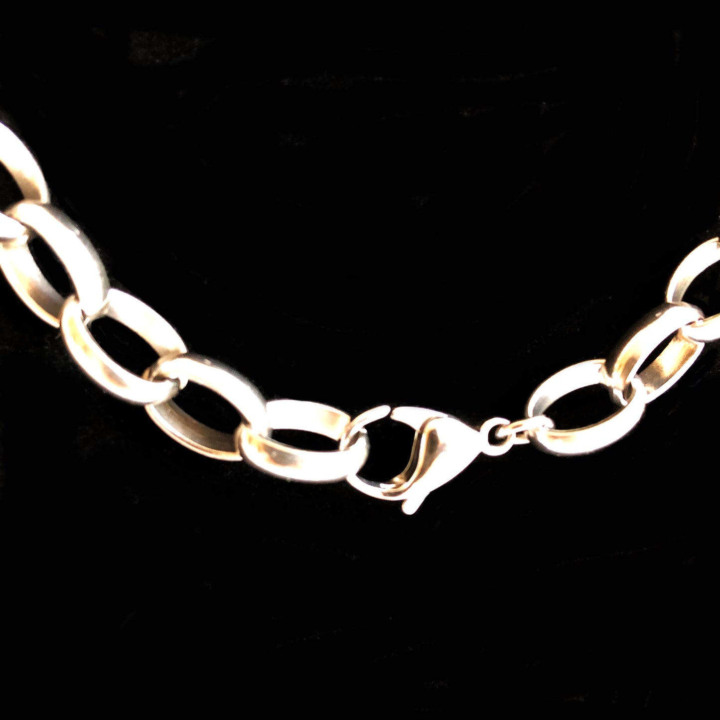 10mm Width Silver Shiny Color Stainless Steel Chains Necklace Ellipse Links Customisable Size Unisex Jewelry Tarnish Resistant Very Strong