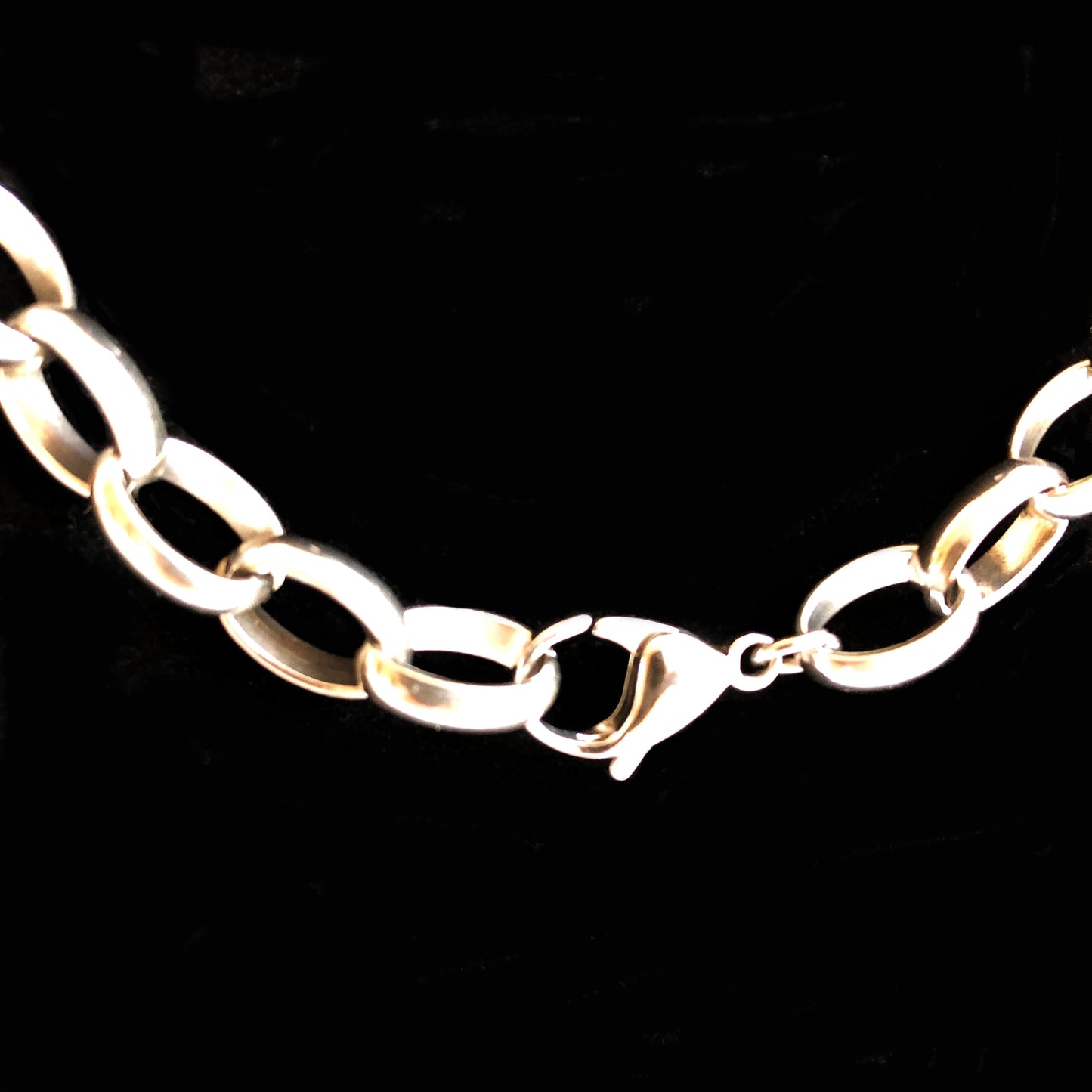 10mm Width Silver Shiny Color Stainless Steel Chains Bracelets Ellipse Links Customisable Size Unisex Jewelry Tarnish Resistant Very Strong