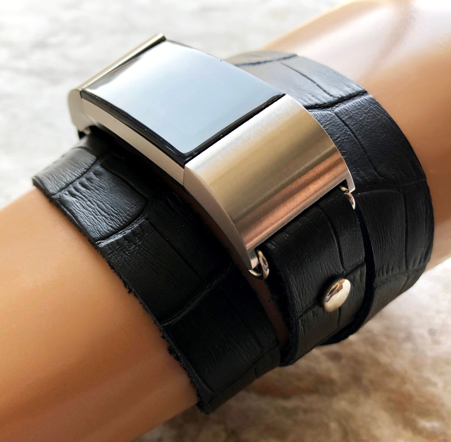 Fitbit Charge 6 5 4 3 2 Fitness Tracker Black Crocodile Alligator Pattern Embossed Leather Bracelet Band Triple Wrap Around Wrist Strap