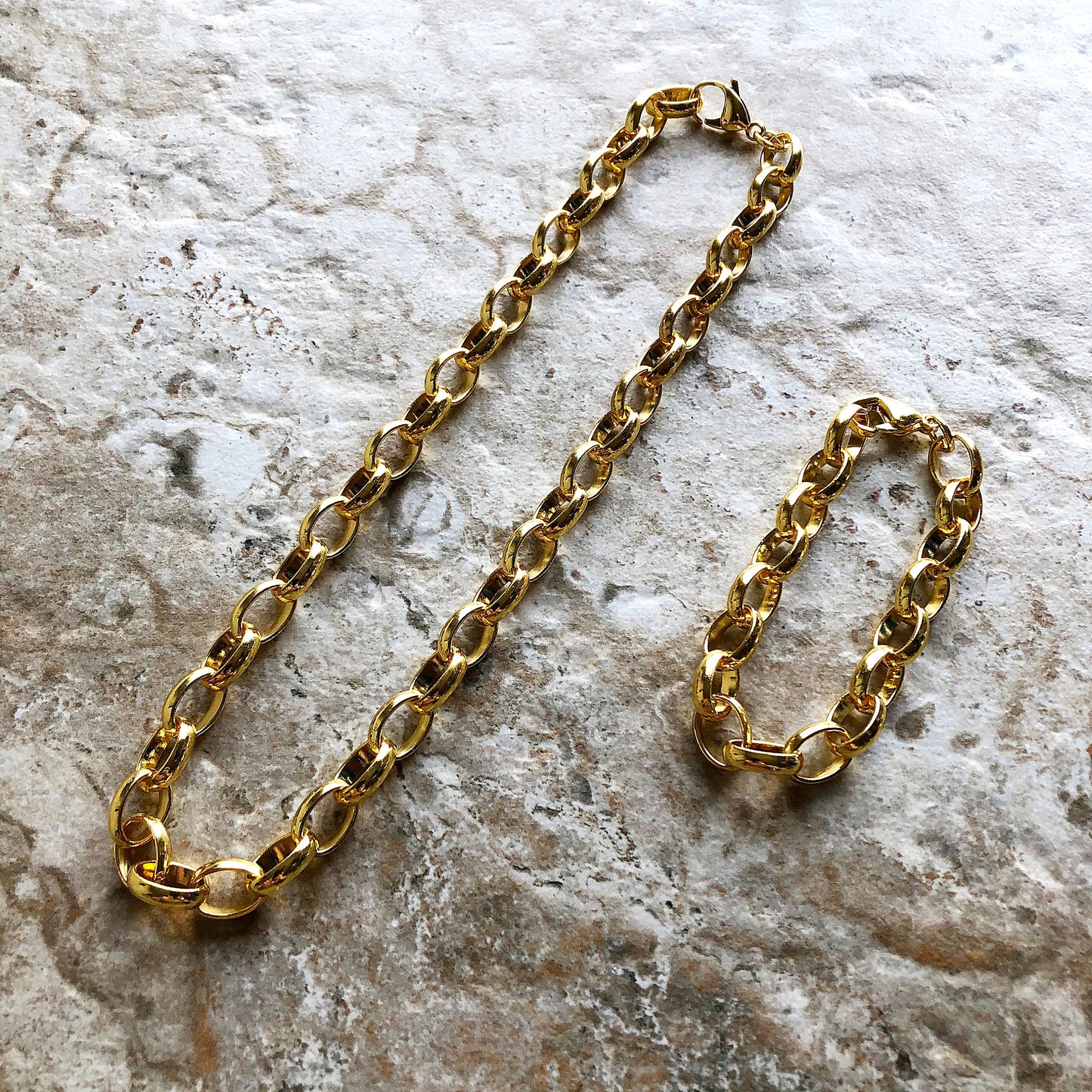 10mm Width Gold Shiny Color Stainless Steel Chains Bracelets Elipse Links Customisable Size Unisex Jewelry Tarnish Resistant Very Strong