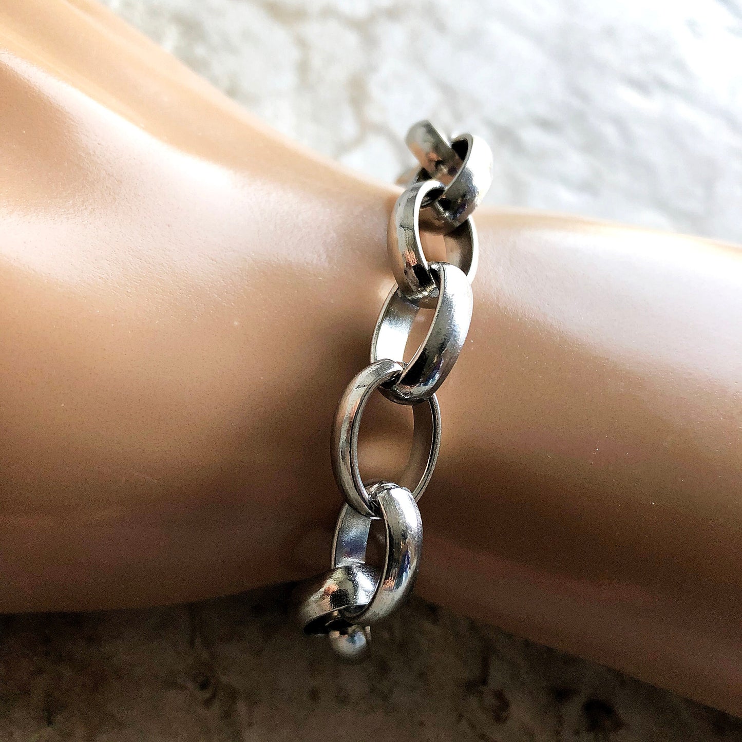 10mm Width Silver Shiny Color Stainless Steel Chains Bracelets Ellipse Links Customisable Size Unisex Jewelry Tarnish Resistant Very Strong