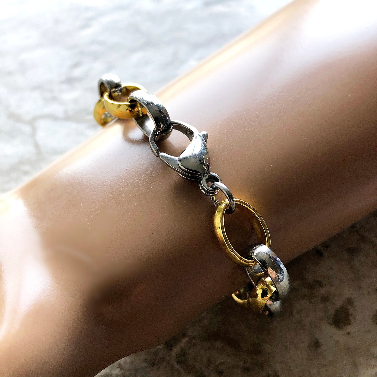 10mm Width Gold and Silver Shiny Stainless Steel Chains Bracelet Elipse Links Customisable Size Unisex Jewelry Tarnish Resistant Very Strong