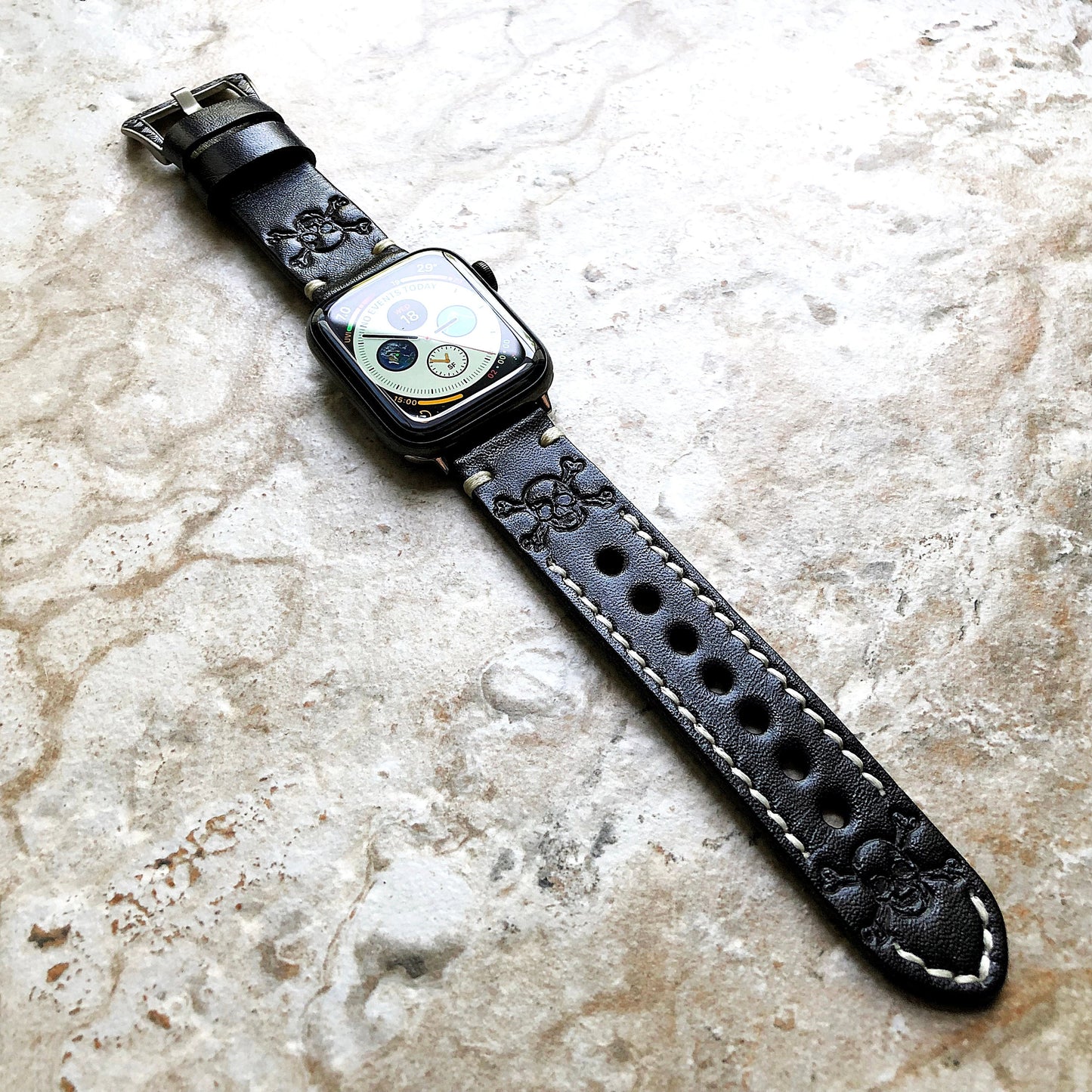 Apple Watch Band Black Leather Skull Crossbones for Ultra 2 and 9 8 Series iWatch 41mm 45mm 49mm Tooled Embossed Handmade Strap Bracelet