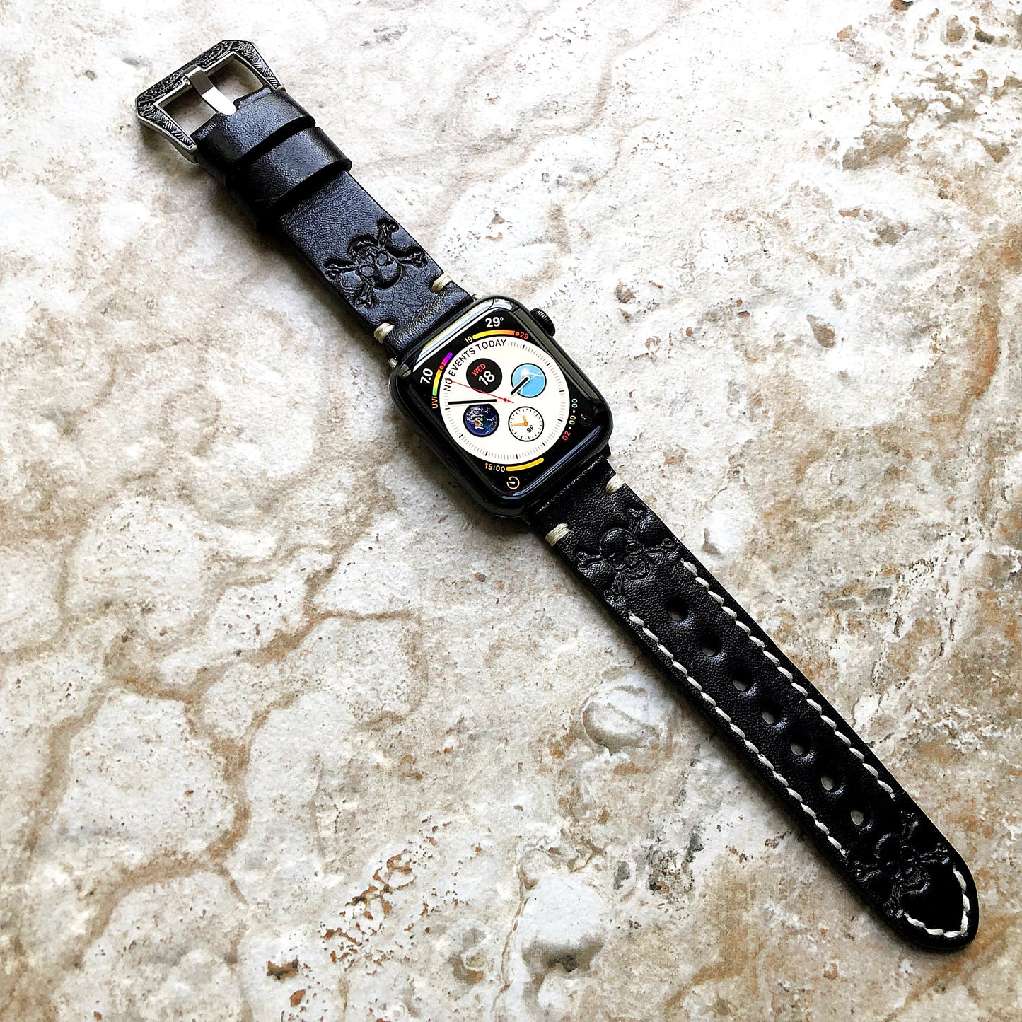 Apple Watch Band Black Leather Skull Crossbones for Ultra 2 and 9 8 Series iWatch 41mm 45mm 49mm Tooled Embossed Handmade Strap Bracelet