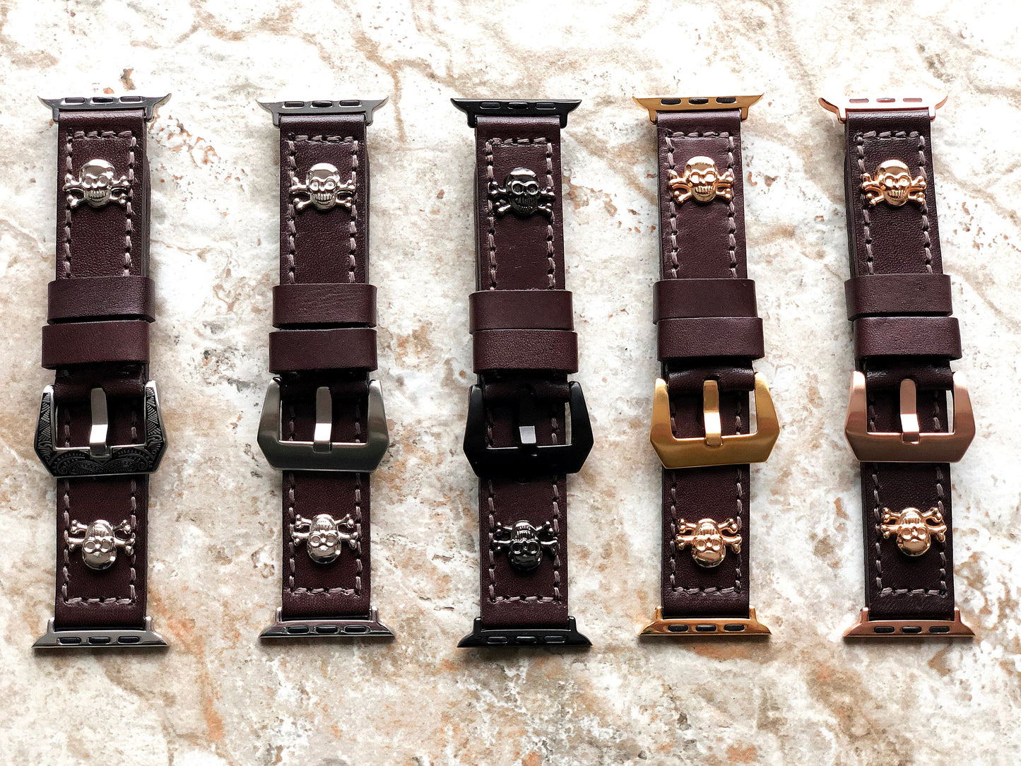 Apple Watch Band Brown Leather Metal Rivets Skull Crossbones for Ultra 2 9 8 7 6 SE 5 4 3 2 1 iWatch 38mm 40mm 41mm 42mm 44mm 45mm 49mm RGL