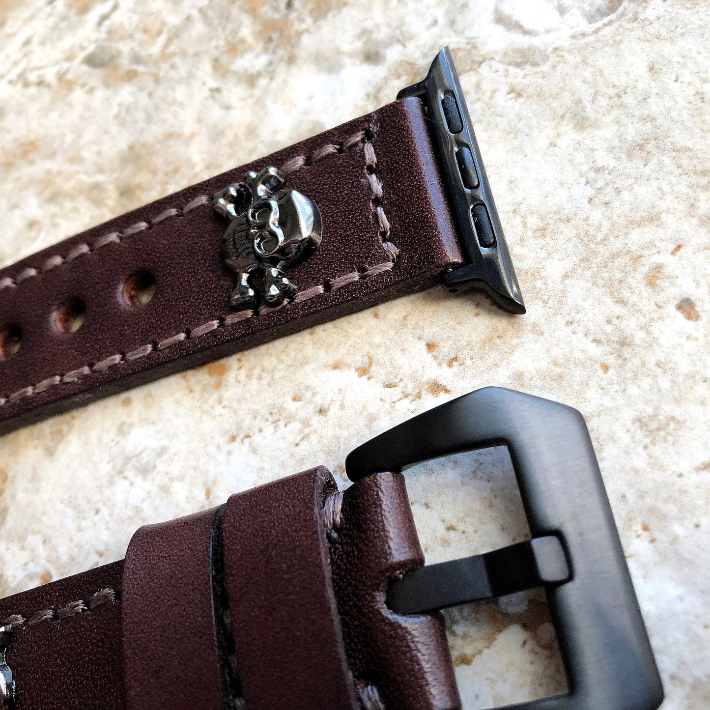 Apple Watch Band Brown Leather Metal Rivets Skull Crossbones for Ultra 2 and 9 8 Series iWatch 41mm 45mm 49mm Handmade Bracelet Strap BL