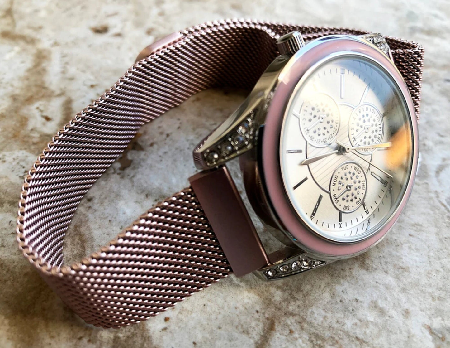 18mm Lug Width Band Strap for Luxury Smart Traditional Wrist Watches Adjustable Stainless Steel Milanese Mesh Bracelet Magnetic Closure