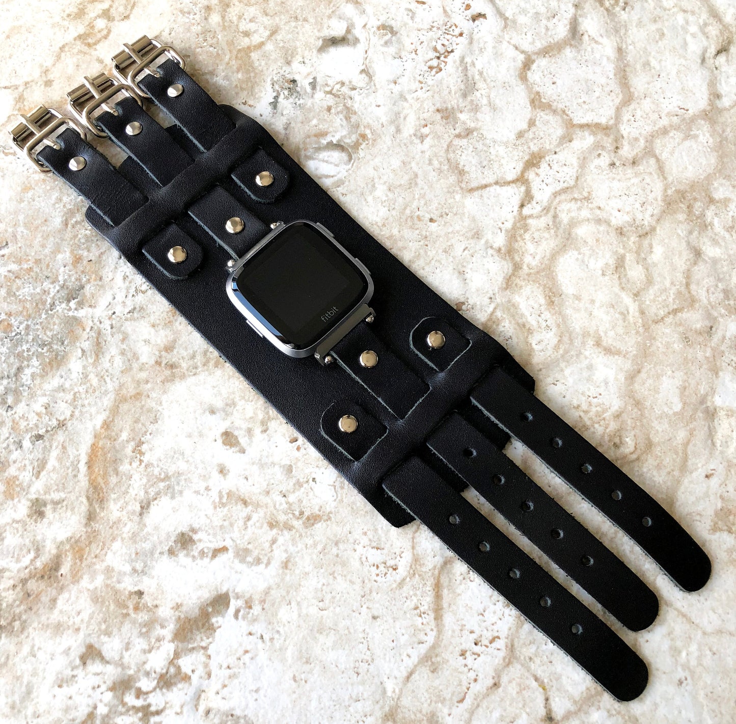 Fitbit Versa 2 3 4 Sense 2 Lite Watch Band Cuff Bund Steampunk Wide Strap Genuine Soft Leather Adjustable Bracelet Black Color