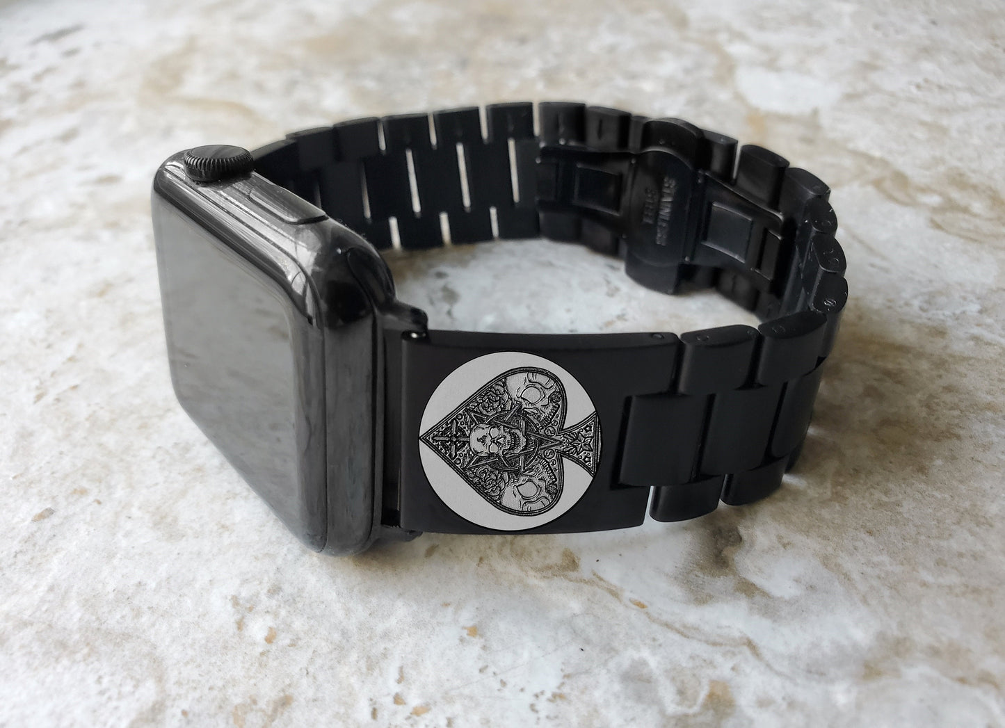 Apple Watch Band Ace of Spades for Ultra 2 9 8 7 SE 6 5 4 3 2 1 Series 49mm 45mm 44mm 42mm 41mm 40mm 38mm Engraved Black St Steel Strap AS2