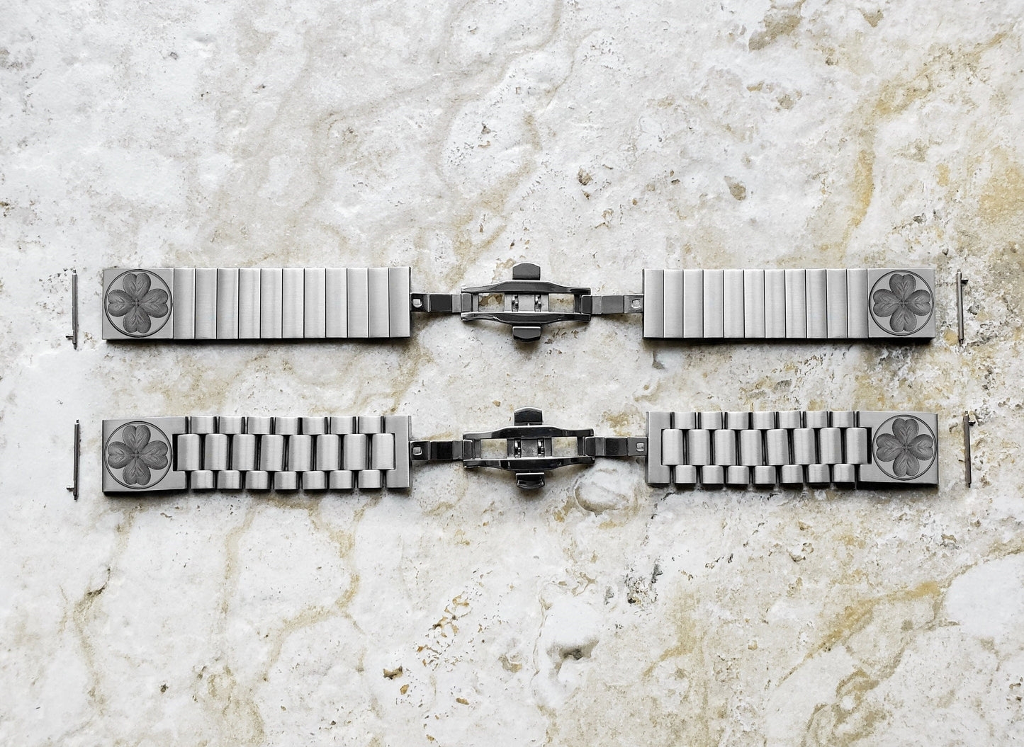 Four Leaf Clover Engraved Band Compatible with Samsung Galaxy Watch 3 45mm 46mm Gear S3 Frontier Classic St Steel Bracelet Strap SR1 -B22