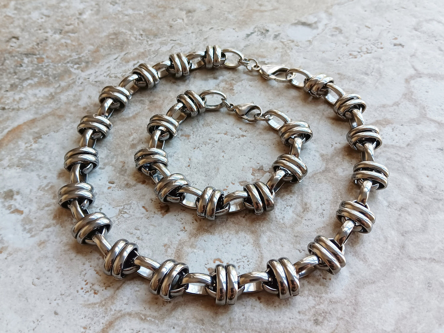 Side View Double Ellipse Chain Necklace and Bracelet