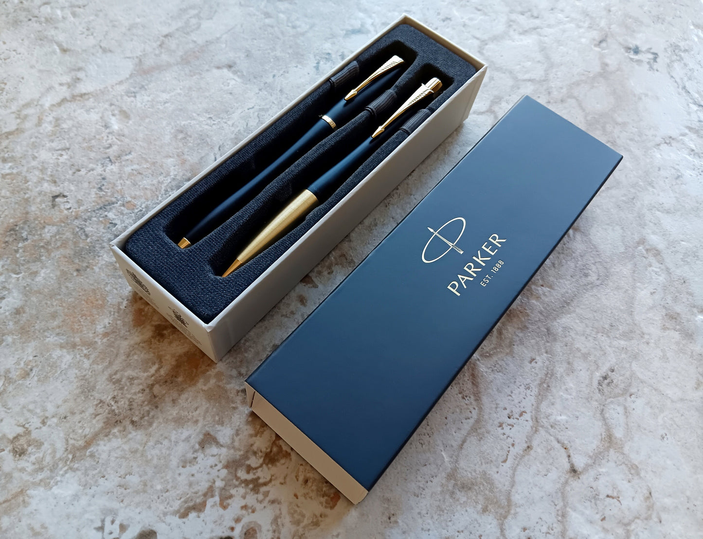 Custom Personalized Engraved Muted Black with Gold Trim Finish Luxury Urban Ballpoint Rollerball Parker Pens Box Great Gift for Any Occasion