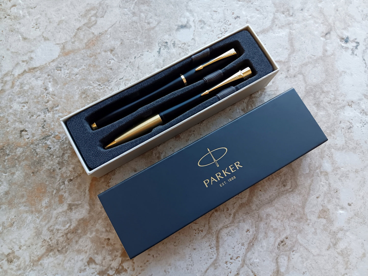 Custom Personalized Engraved Muted Black with Gold Trim Finish Luxury Urban Ballpoint Rollerball Parker Pens Box Great Gift for Any Occasion