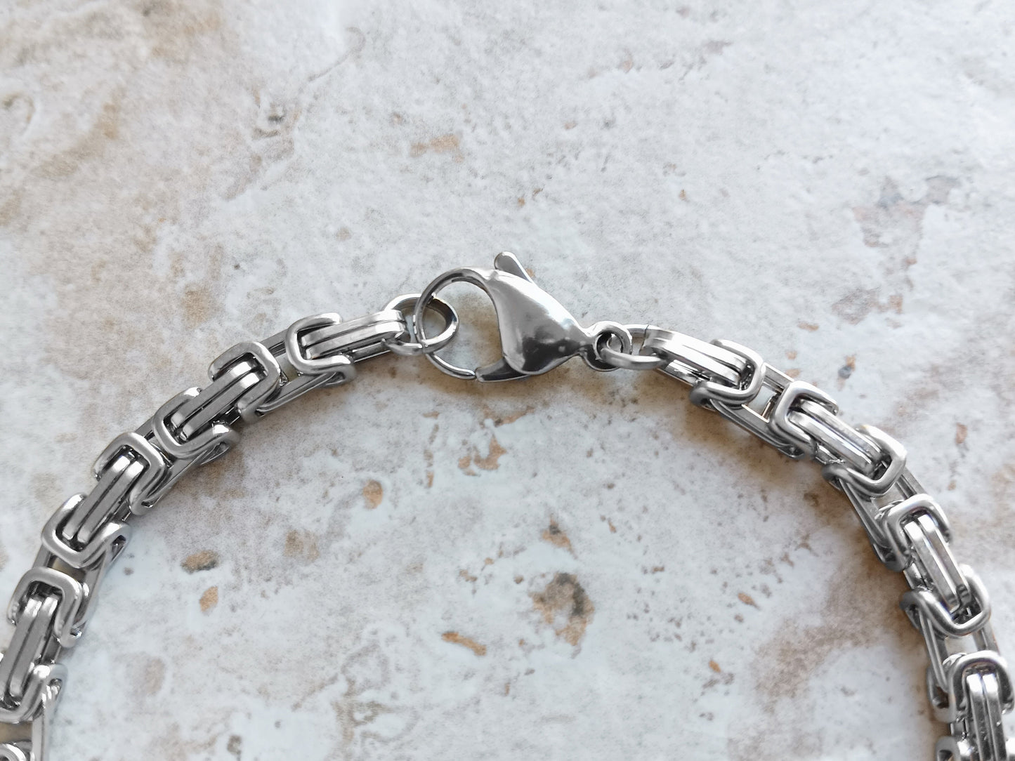 Medical ID Name Alert Bracelet Custom Personalized Engraved 4mm Byzantine Stainless Steel Band Strap Tarnish Resistant Jewelry Great Gift