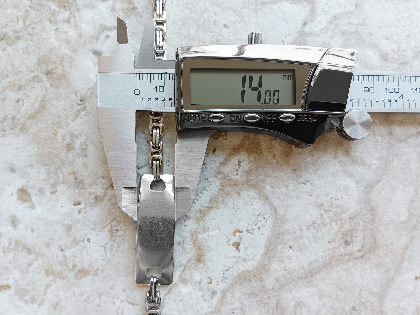Medical ID Name Alert Bracelet Custom Personalized Engraved 4mm Byzantine Stainless Steel Band Strap Tarnish Resistant Jewelry Great Gift