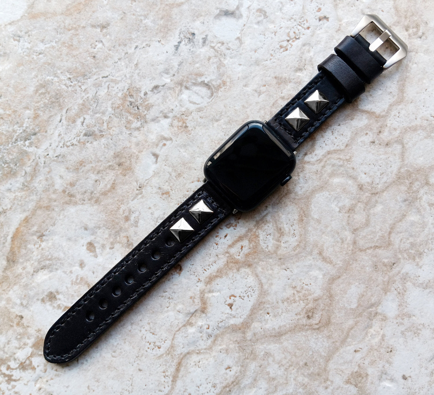 Four Pyramids Band 22mm 24mm 25mm Genuine Leather Compatible with Apple Watch Fitbit Versa 2 3 4 Sense 2 Ionic Strap Buckle Adapters New