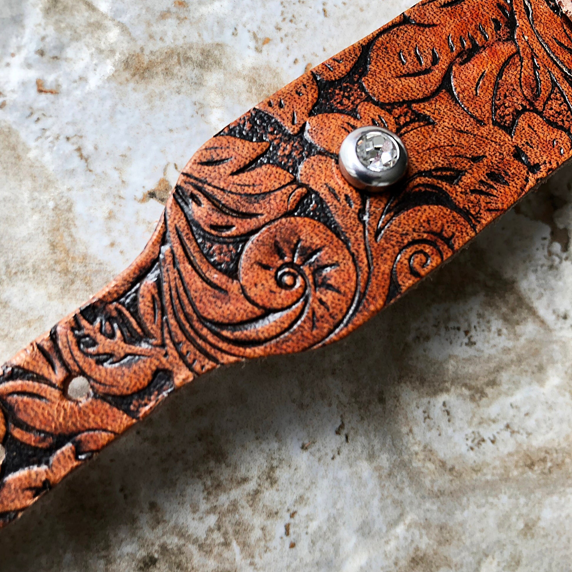 Embossed Leather Apple Watch Band for Watch Ultra 2 49mm and 9 8 Series 41mm 45mm Case Handmade Brown Strap Flourish Bracelet Clear Crystals
