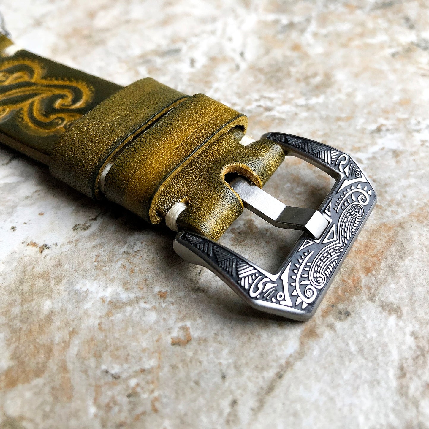 Apple Watch Ultra 2 9 8 7 SE 6 5 4 3 2 1 for iWatch 38mm 40 41 42mm 44mm 45mm 49mm Green Yellow Tooled Embossed Handmade Leather Band Strap