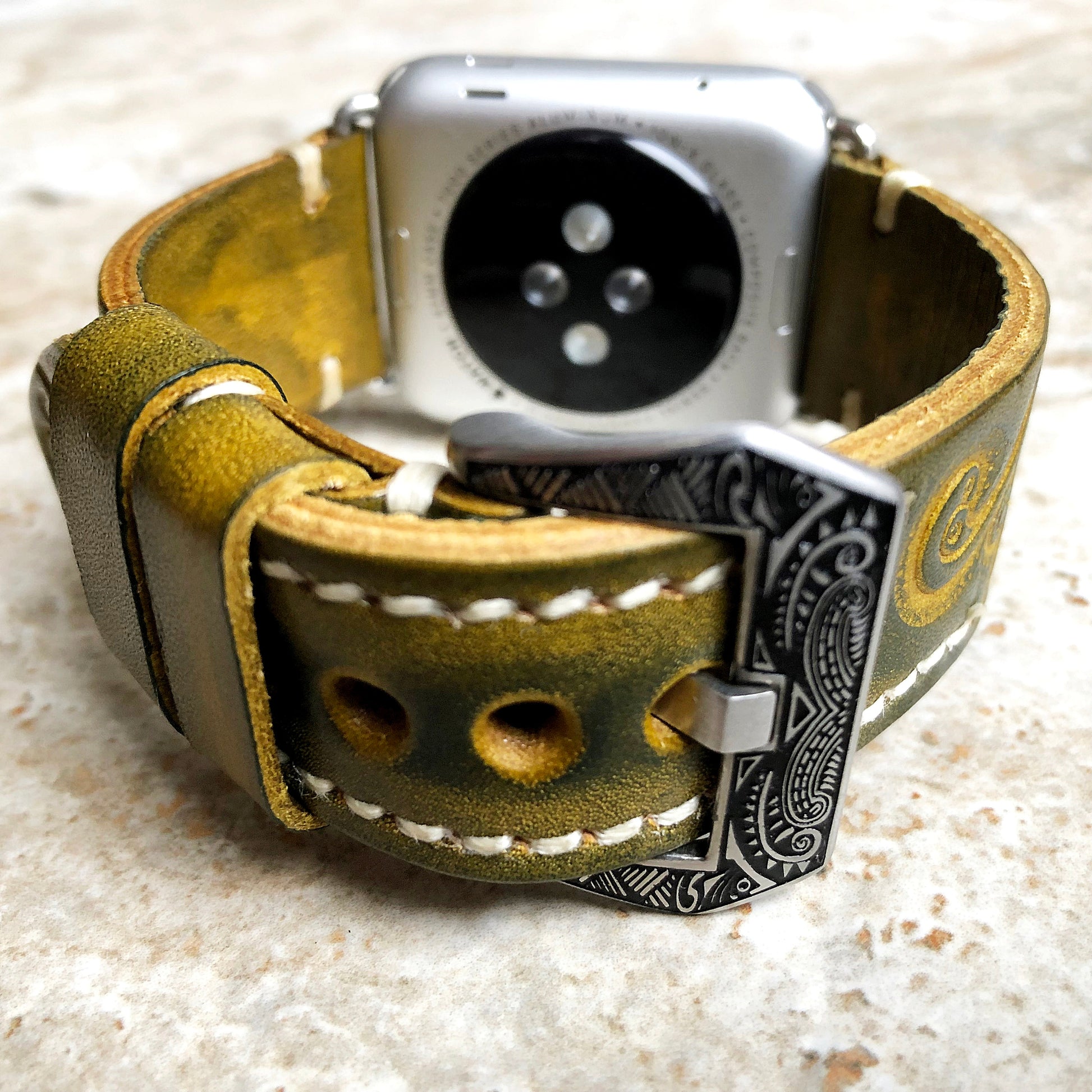 Apple Watch Ultra 2 9 8 7 SE 6 5 4 3 2 1 for iWatch 38mm 40 41 42mm 44mm 45mm 49mm Green Yellow Tooled Embossed Handmade Leather Band Strap