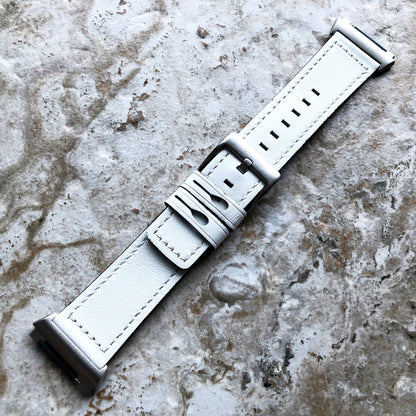 Fitbit Ionic White Color Soft Leather Band Strap with White Stitches for Watch Band Strap Quick Release Adapters in Silver Rose Gold Black