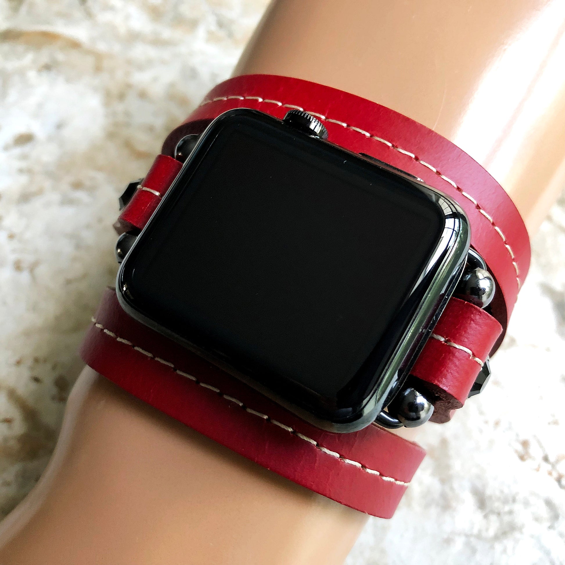 Apple New Red Vintage Style Band for iWatch All Series 38mm 40mm 41mm 42mm 44mm 45mm 49mm Fashion Leather Strap Wrap Bracelet Crystals