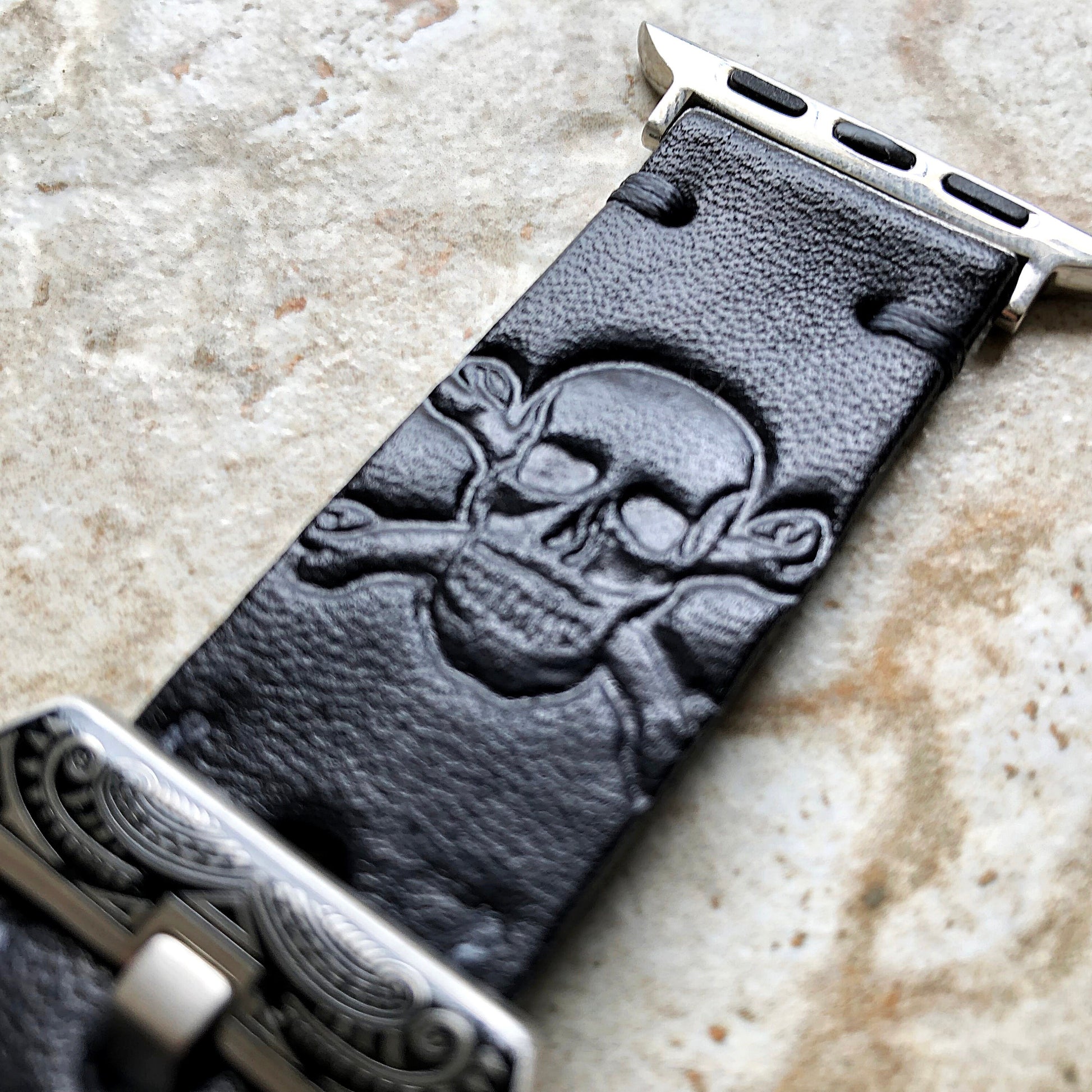 Apple Watch Skull X Bones Band Tooled Embossed Handmade Black Genuine Leather Strap for iWatch 38mm 40mm 41mm 42mm 44mm 45mm 49mm All Series