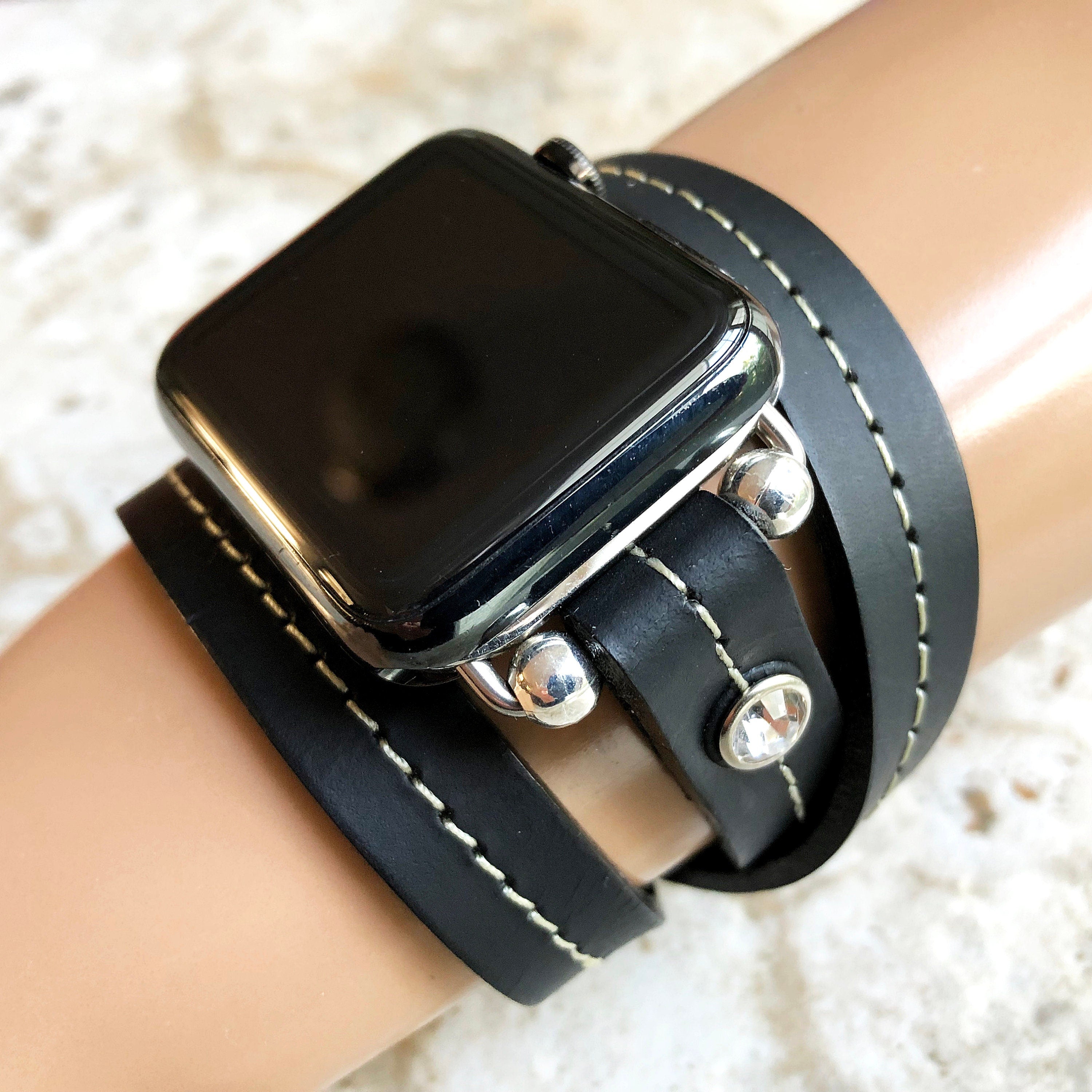 Apple Watch New Vintage Style Black Leather Band Strap Wrap Bracelet with Crystals for iWatch Ultra 2 49mm and 9 8 Series 41mm 45mm Case