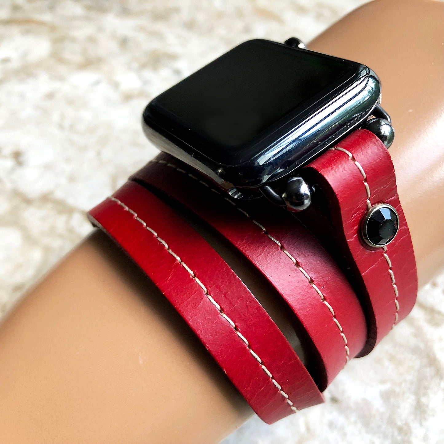 Apple New Vintage Style Red Fashion Leather Band Strap Wrap Bracelet with Crystals for iWatch Ultra 2 49mm and 9 8 Series 41mm 45mm Case
