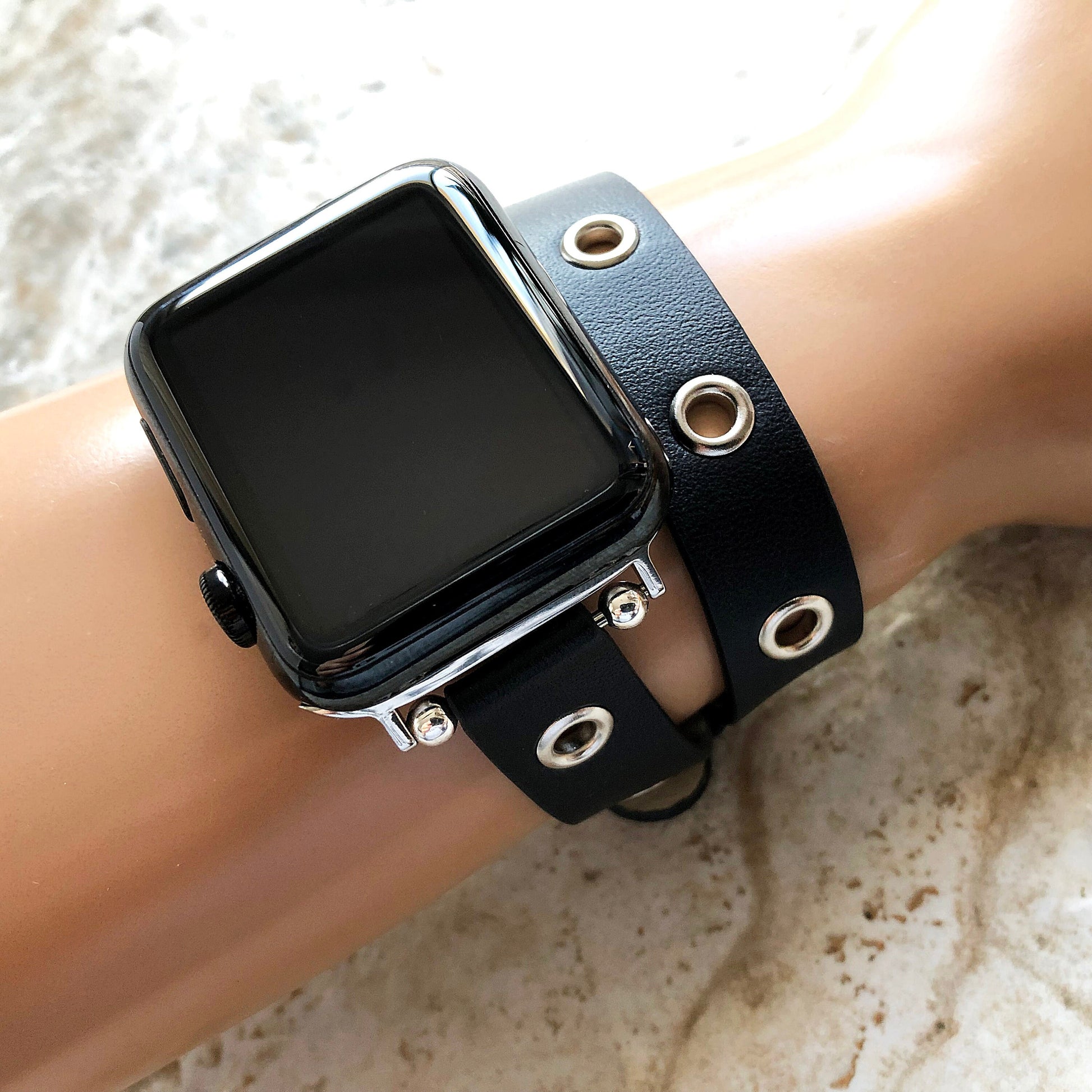 Apple Watch Ultra 2 9 8 7 6 SE 5 4 3 2 1 Series 38mm 40 41 42mm 44mm 45mm 49mm Double Wrap Strap with Grommets Leather Bracelet Fashion Band
