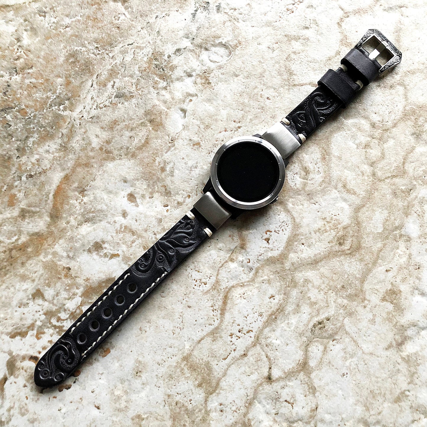 Black and Gray Garmin Band for D2 Mach 1 Delta Approach Instinct 2 Forerunner Descent G1 Embossed Leather Bracelet Quick Fit Straps A22-B20