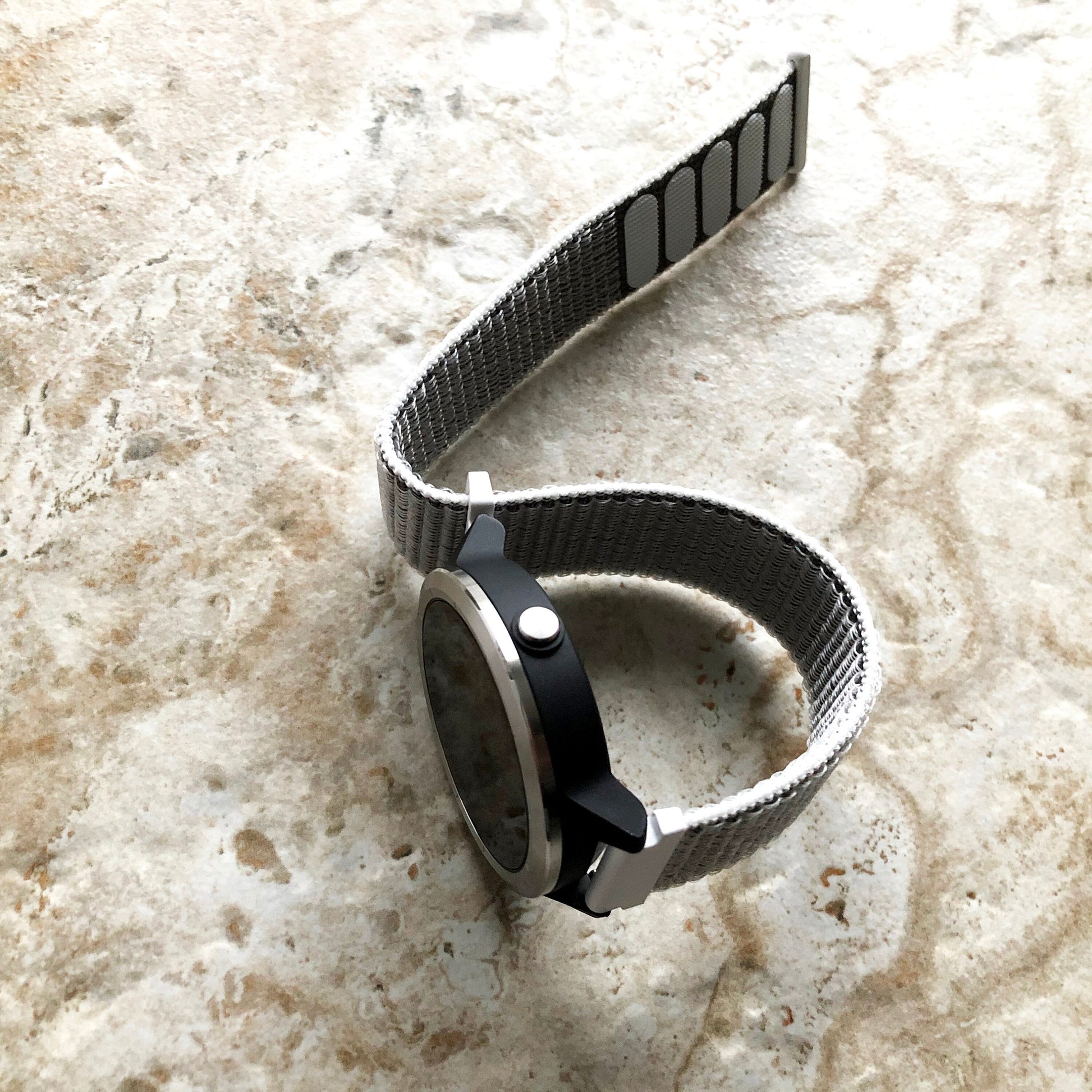 Garmin Seashell Color Band for Vivoactive 5 3 and Music Models Adjustable Sports Loop and Hook Watch Strap Bracelet Quick Release B-20