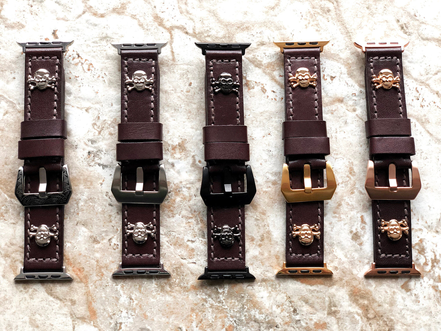 Apple Watch Band Brown Leather Metal Rivets Skull Crossbones for Ultra 2 9 8 7 6 SE 5 4 3 2 1 iWatch 38mm 40 41 42mm 44mm 45mm 49mm Strap SE