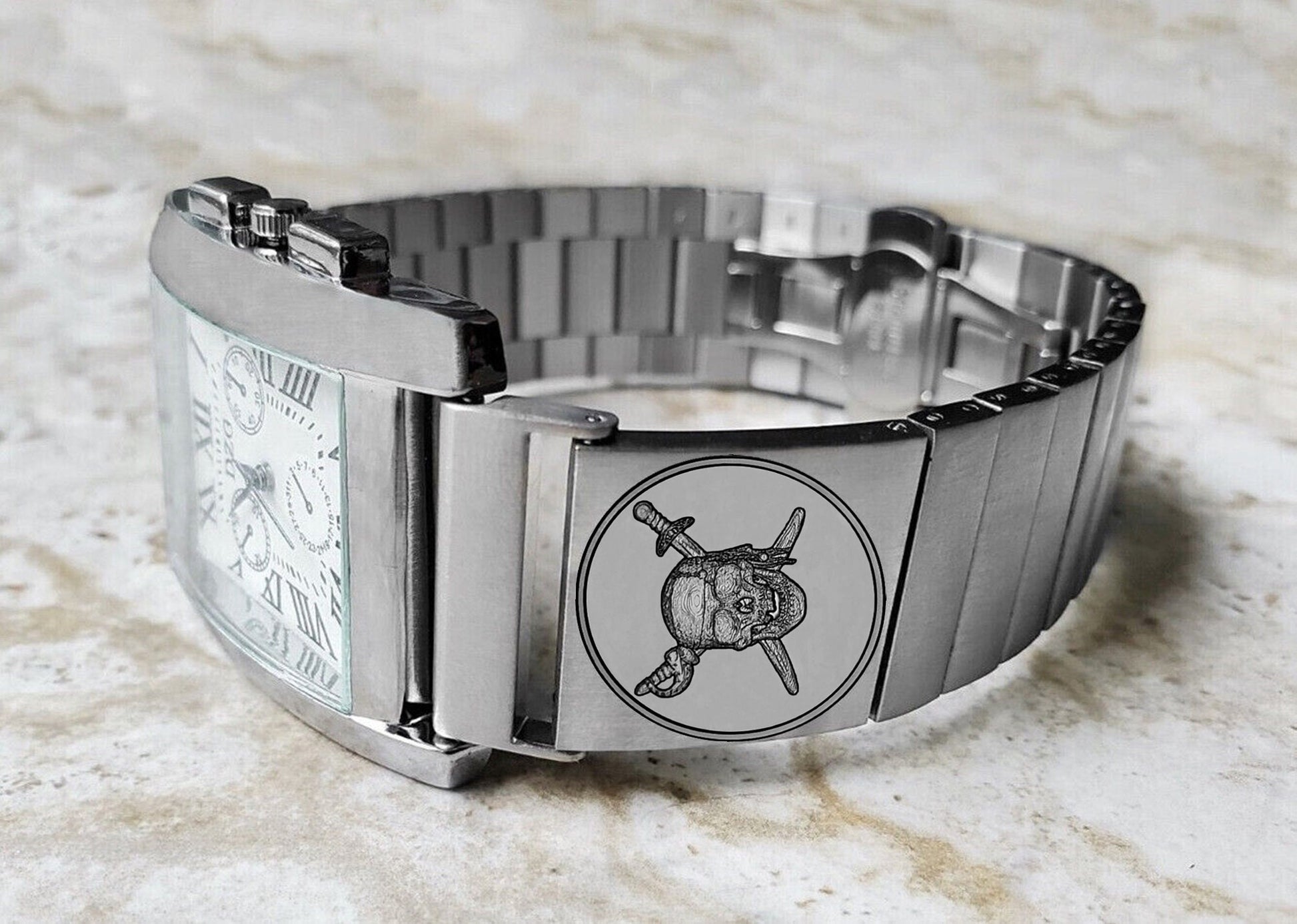 Pirate Skull Swords Jolly Roger Watch Band 22mm 24mm 25mm Lugs Traditional Luxury Smartwatches Silver Stainless Steel Bracelet Strap PS2