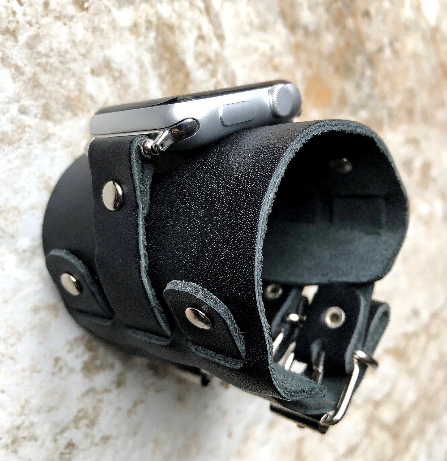 Apple Watch Band Cuff Bund Steampunk Wide Strap Leather Bracelet for iWatch Ultra 2 9 8 7 SE 6 5 4 3 2 1 49mm 45mm 44mm 42mm 41mm 40 38mm BL