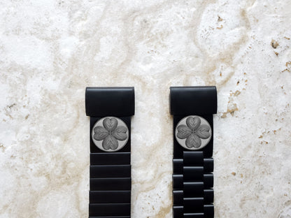 Four Leaf Clover Engraved Watch Band for Garmin epix Pro 51mm Foretrex 601 701 Quatix 3 6X 7X D2 Tactix 7 Instinct 2X Black Strap SR1 A26